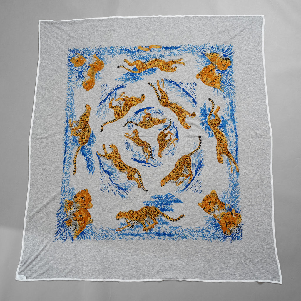 HERMES エルメス / 美品 カレ Tシャツ  Guepards（ゲパール / チーター） コットンジャージー製 大判スカーフ アクセサリー / LIGHT GRAY レディース 352179-izm