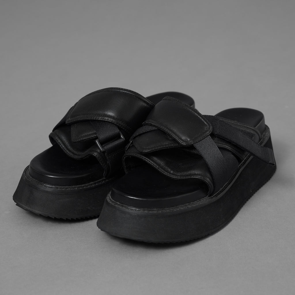 JULIUS ユリウス / 24AW Coated Goat Suede Velcro Sandal コーテッド ゴート スエード ベルクロ  レザーサンダル シューズ / 867FWM1-L / size 1 (BLACK)  352181-in-ue