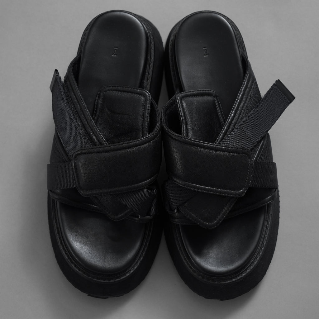 JULIUS ユリウス / 24AW Coated Goat Suede Velcro Sandal コーテッド ゴート スエード ベルクロ  レザーサンダル シューズ / 867FWM1-L / size 1 (BLACK)  352181-in-ue