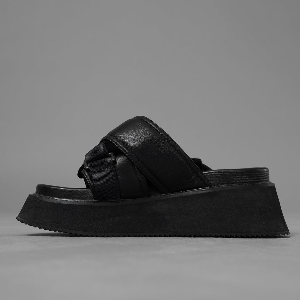 JULIUS ユリウス / 24AW Coated Goat Suede Velcro Sandal コーテッド ゴート スエード ベルクロ  レザーサンダル シューズ / 867FWM1-L / size 1 (BLACK)  352181-in-ue