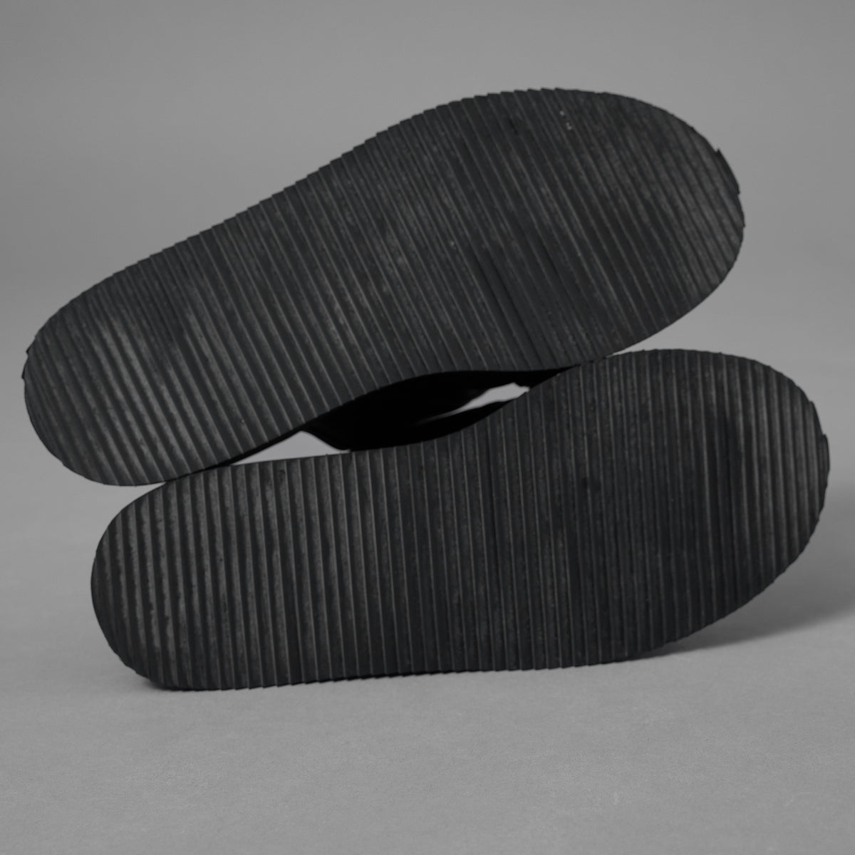 JULIUS ユリウス / 24AW Coated Goat Suede Velcro Sandal コーテッド ゴート スエード ベルクロ  レザーサンダル シューズ / 867FWM1-L / size 1 (BLACK)  352181-in-ue