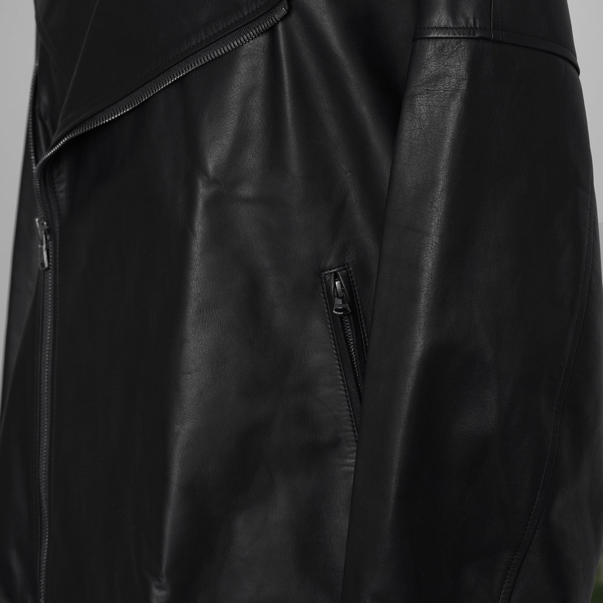 ISAMU KATAYAMA BACKLASH イサムカタヤマバックラッシュ / 25AW 美品 メンセレ別注 Monochrome luxury steer double riders jacket ルーズフィット ライダース アウター / ME2078-06 / size L (BLACK) 352191-in-ue