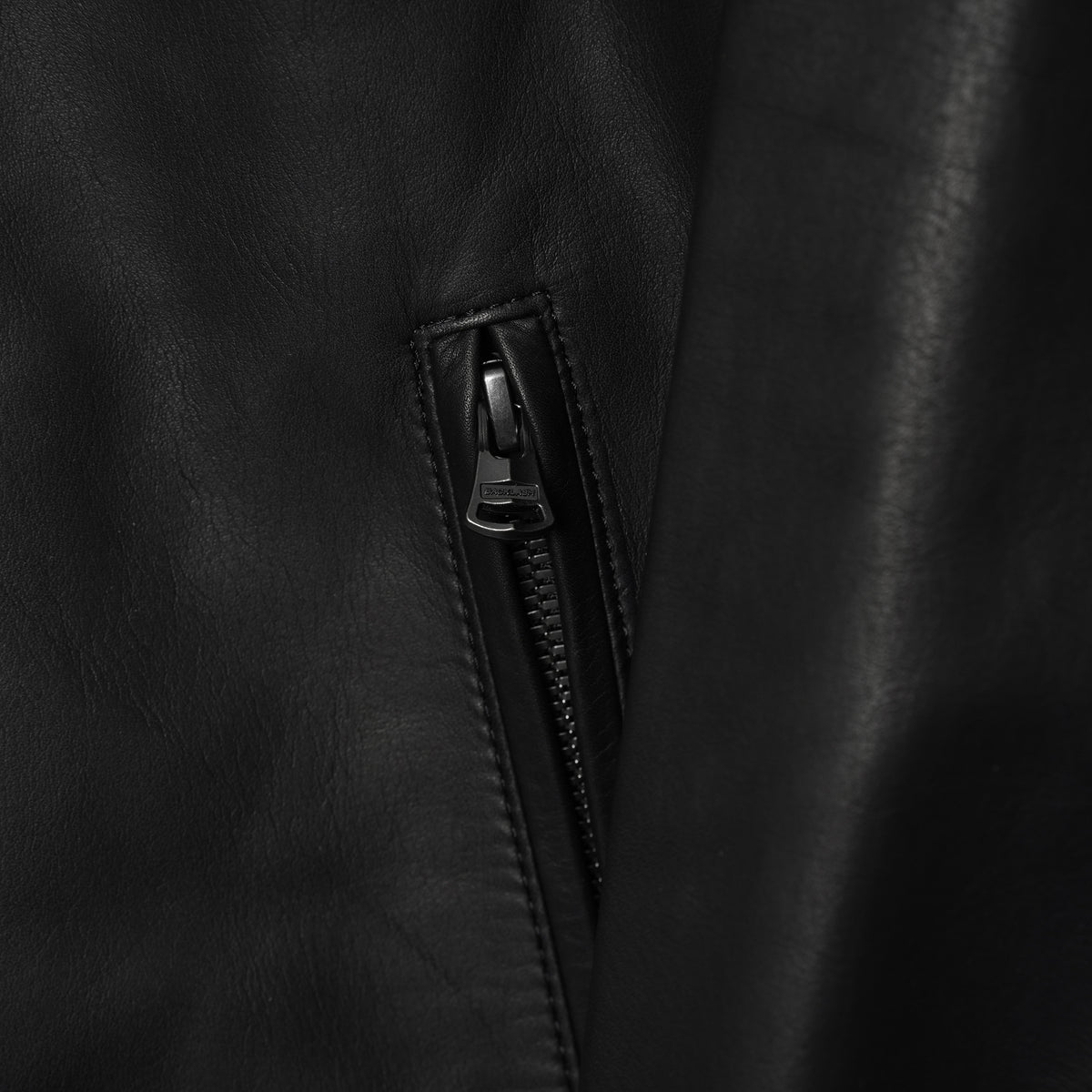 ISAMU KATAYAMA BACKLASH イサムカタヤマバックラッシュ / 25AW 美品 メンセレ別注 Monochrome luxury steer double riders jacket ルーズフィット ライダース アウター / ME2078-06 / size L (BLACK) 352191-in-ue