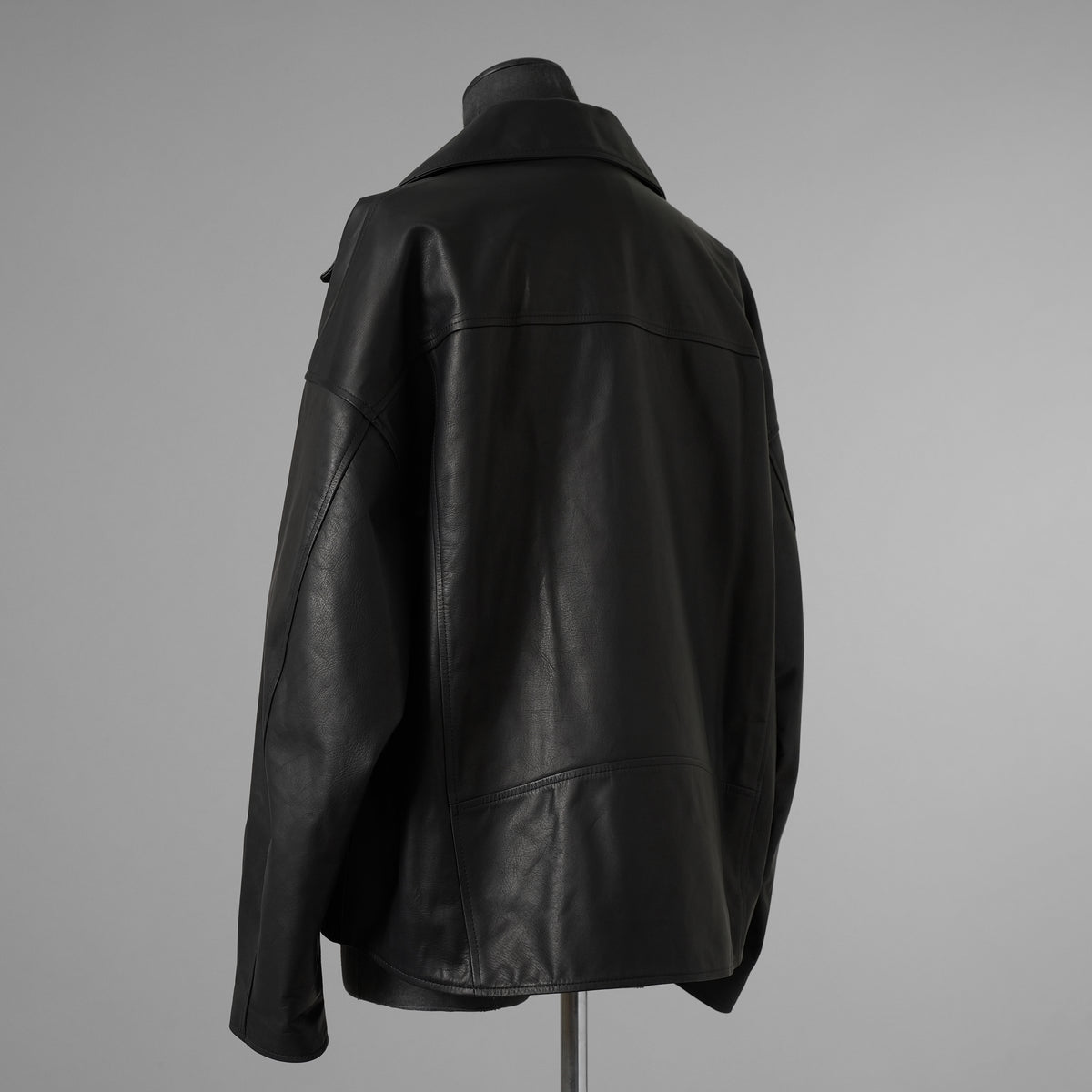 ISAMU KATAYAMA BACKLASH イサムカタヤマバックラッシュ / 25AW 美品 メンセレ別注 Monochrome luxury steer double riders jacket ルーズフィット ライダース アウター / ME2078-06 / size L (BLACK) 352191-in-ue