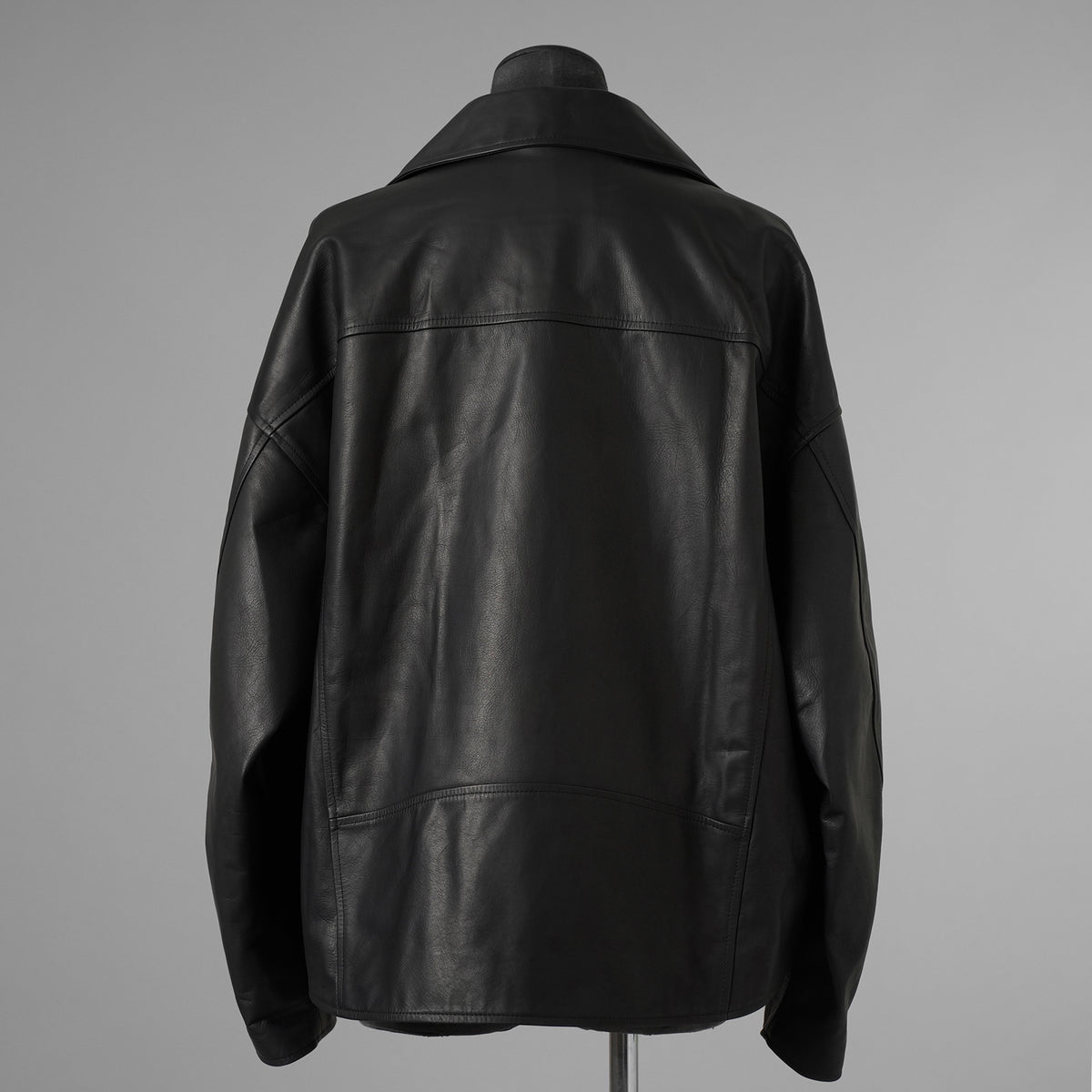 ISAMU KATAYAMA BACKLASH イサムカタヤマバックラッシュ / 25AW 美品 メンセレ別注 Monochrome luxury steer double riders jacket ルーズフィット ライダース アウター / ME2078-06 / size L (BLACK) 352191-in-ue