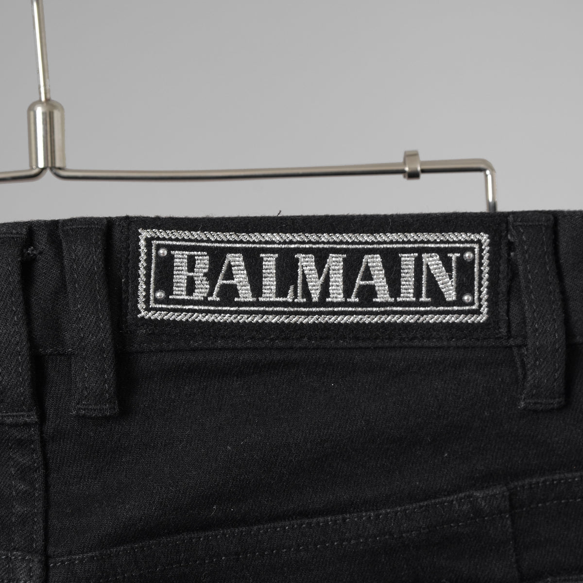 BALMAIN バルマン / 美品 18SS ロゴパッチ付き ストレッチコットン スキニーデニムパンツ / S8H9008T314B / size 27 (BLACK)  352188-in-ue