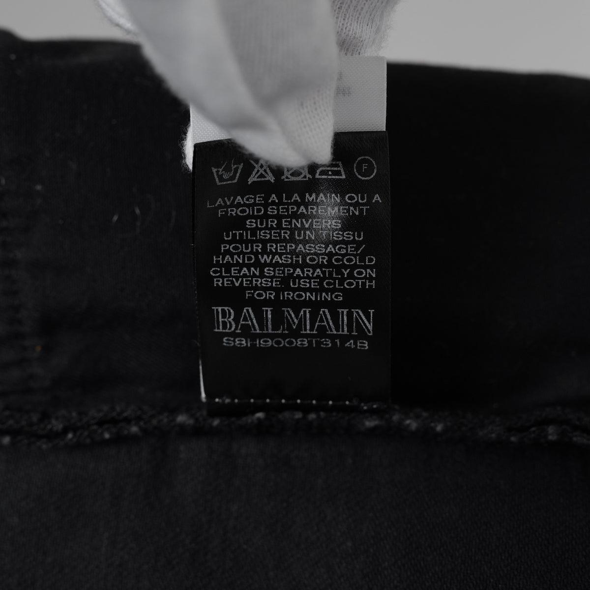 BALMAIN バルマン / 美品 18SS ロゴパッチ付き ストレッチコットン スキニーデニムパンツ / S8H9008T314B / size 27 (BLACK)  352188-in-ue