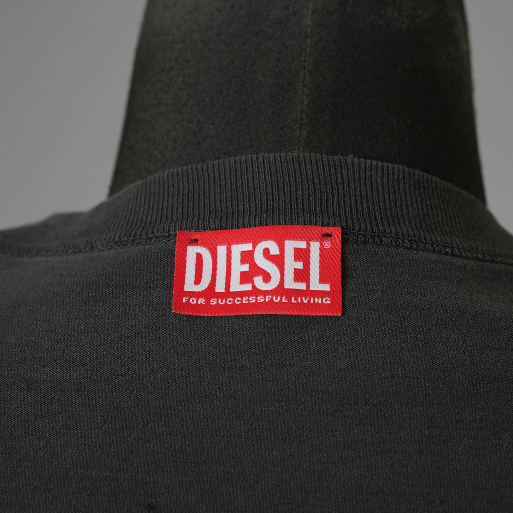 DIESEL ディーゼル / モーガン蔵人 着用 / 美品 24SS T-Crane-Ls-N2 T-Shirt 長袖Tシャツ / A13384 / size XS (BLACK) 352187-in-ue