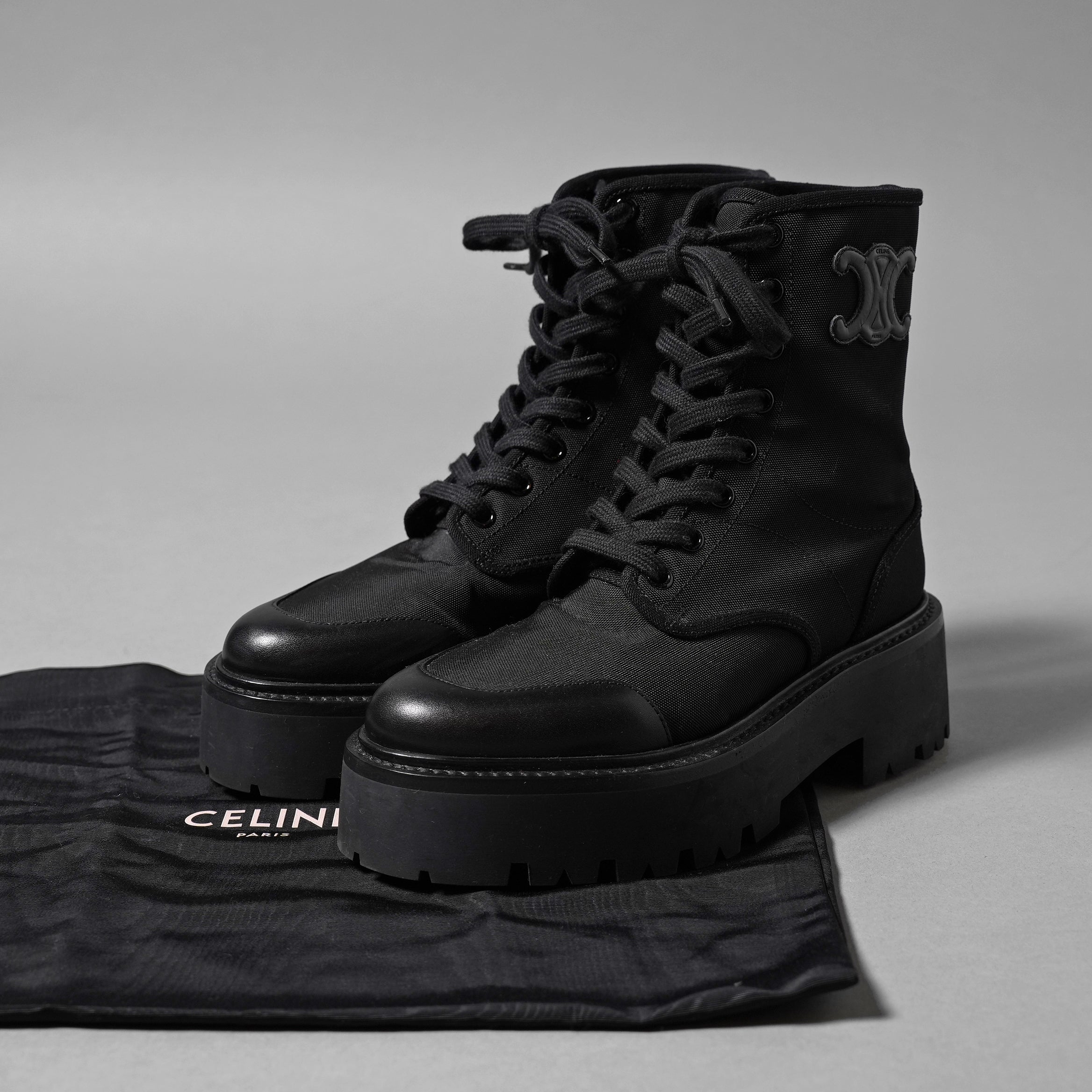 CELINE セリーヌ / 美品 トリオンフ バルキー レースアップブーツ ナイロン＆シャイニーブル / size 36 (23cm) BLACK レディース シューズ