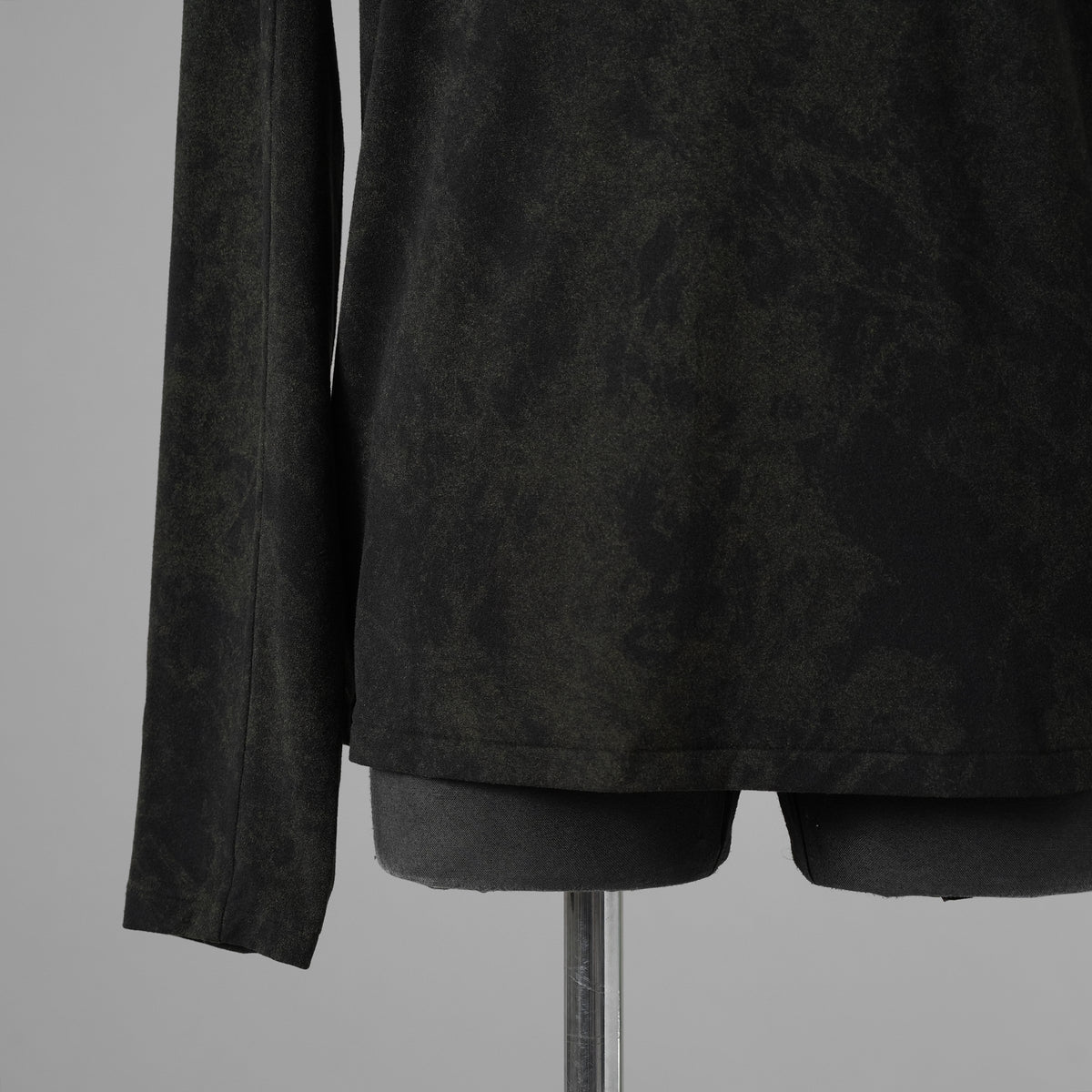 bajra バジュラ / 美品 23AW ミップストレッチ スェード プリントプルオーバー 長袖Tシャツ / 158UK18 / size 3 (BLACK) 352186-in-ue