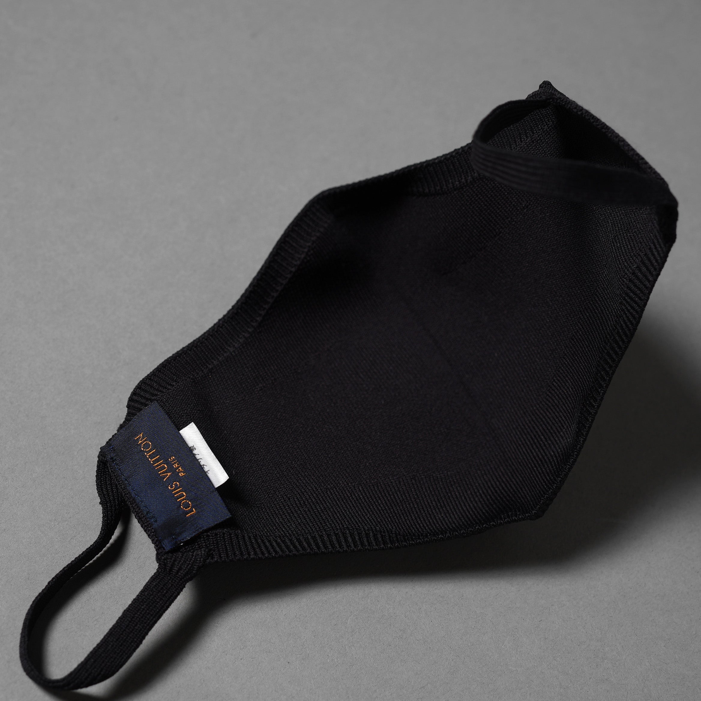 LOUIS VUITTON ルイヴィトン /  美品 LV ロゴ マイユマスク / M76748 (BLACK)