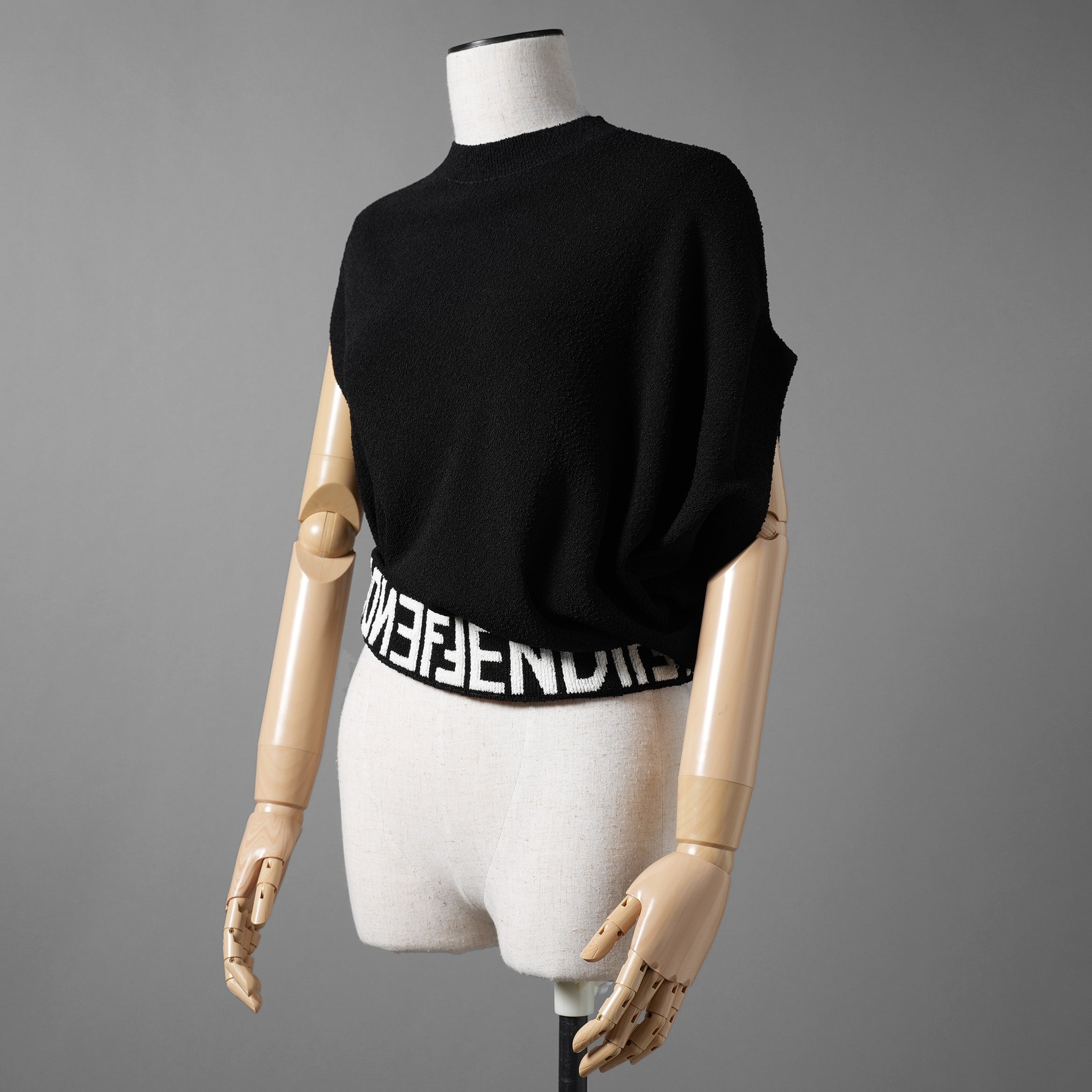 FENDI フェンディ / 25SS 美品 アシンメトリー ドレープセーター / サマーニット / キャップスリーブ / FZXB23 ARVB / size 40 (BLACK) レディース