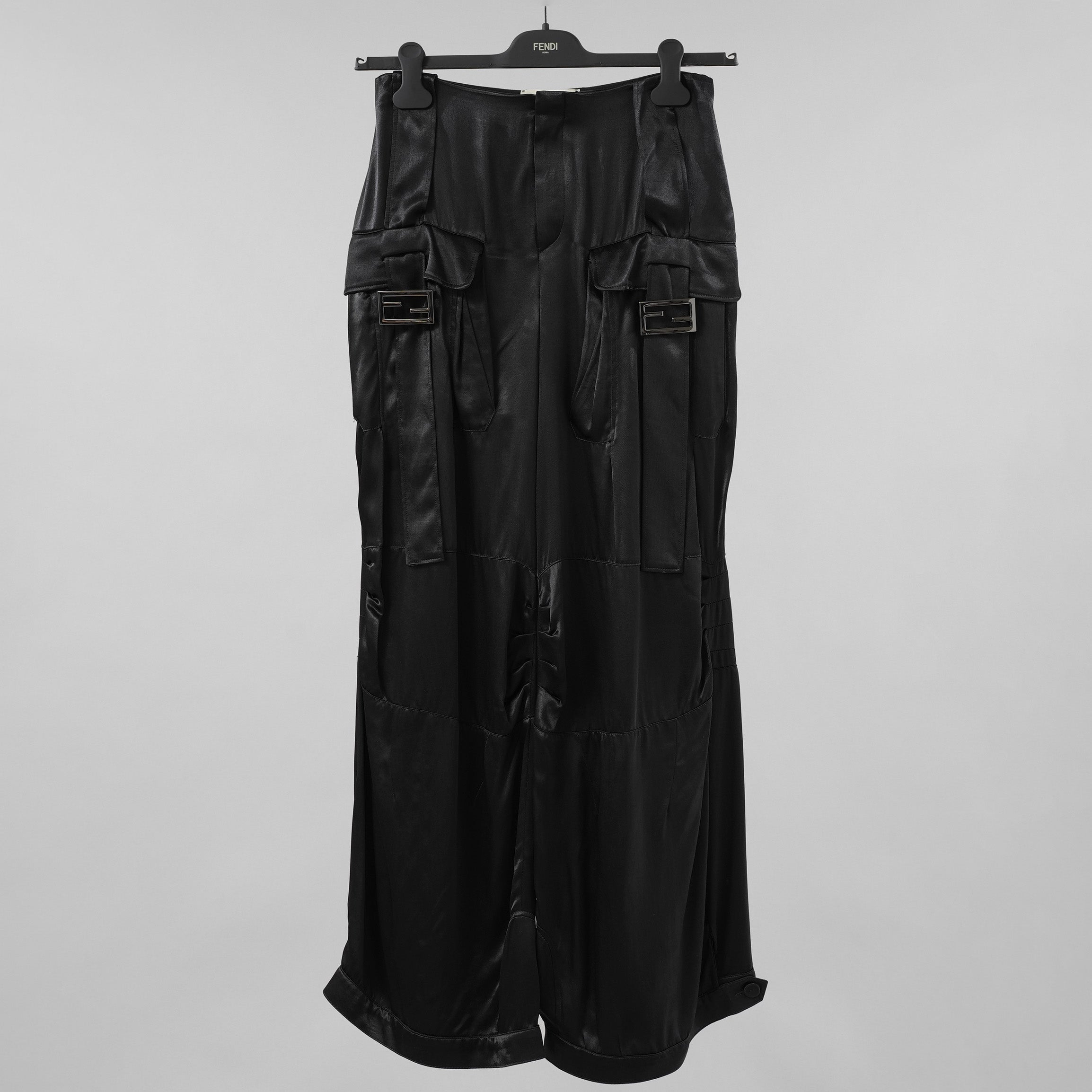 FENDI フェンディ / 美品 23SS FFバゲットバックル ビスコース ロングカーゴパンツ パンツ/ FR6478 ANQ9 / size 40 (BLACK) レディース