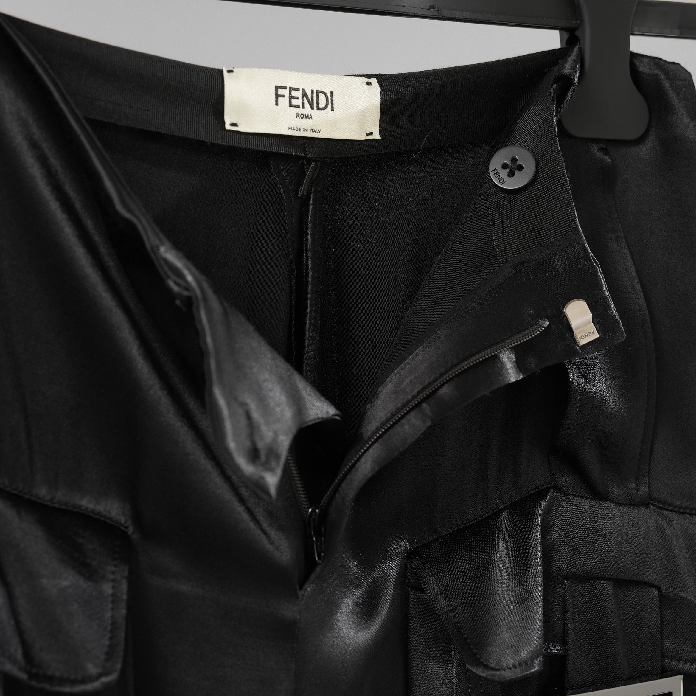 FENDI フェンディ / 美品 23SS FFバゲットバックル ビスコース ロングカーゴパンツ パンツ/ FR6478 ANQ9 / size 40 (BLACK) レディース