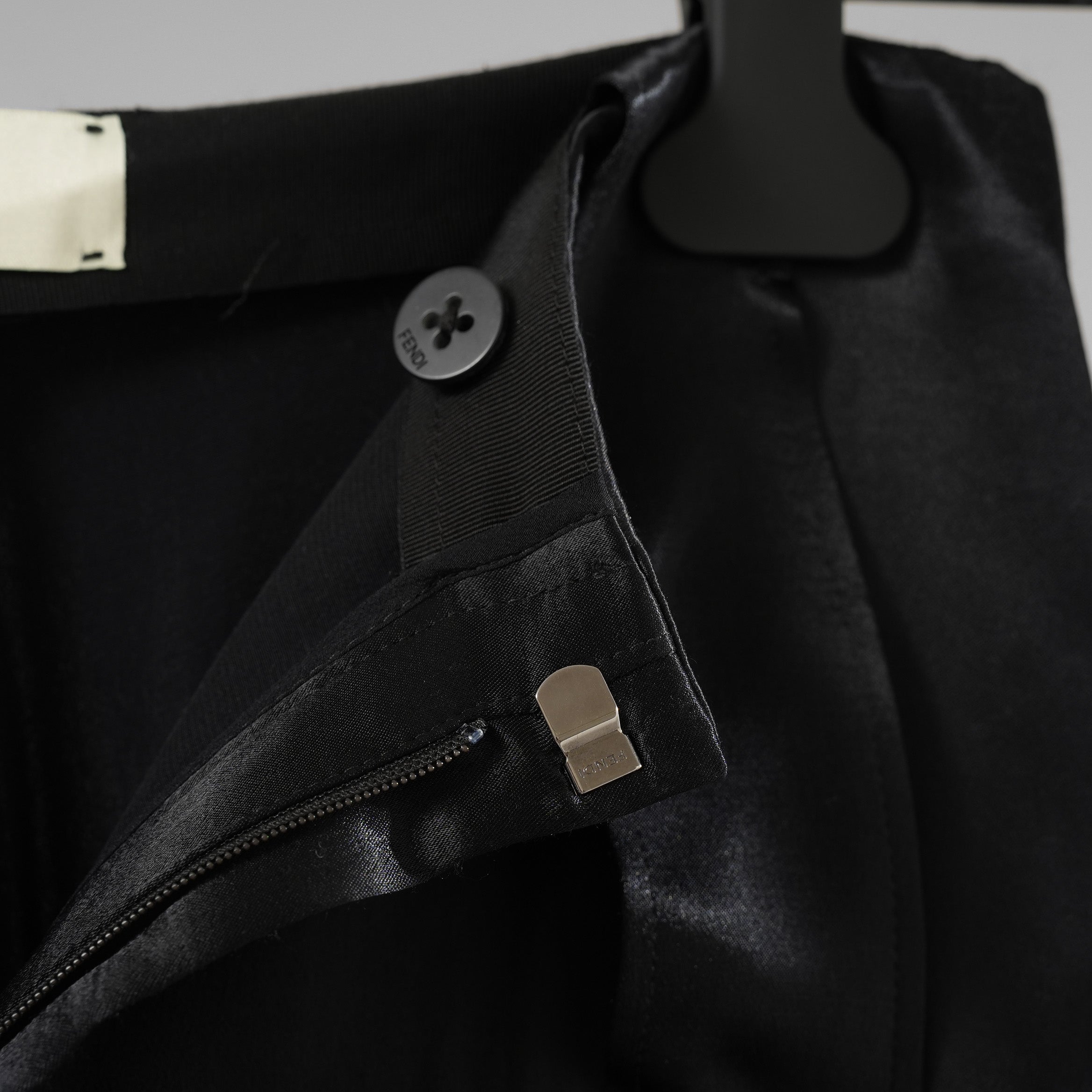 FENDI フェンディ / 美品 23SS FFバゲットバックル ビスコース ロングカーゴパンツ パンツ/ FR6478 ANQ9 / size 40 (BLACK) レディース