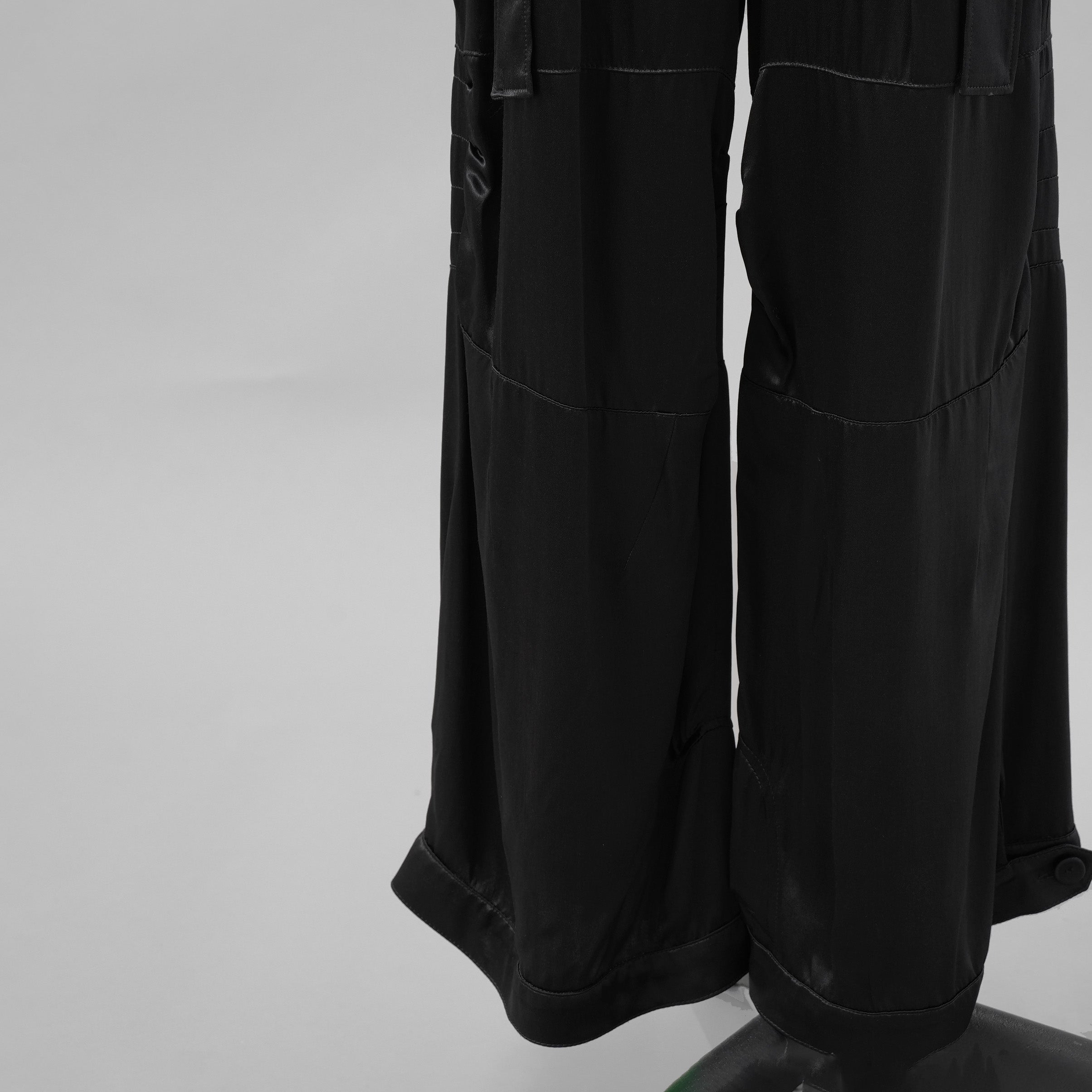 FENDI フェンディ / 美品 23SS FFバゲットバックル ビスコース ロングカーゴパンツ パンツ/ FR6478 ANQ9 / size 40 (BLACK) レディース