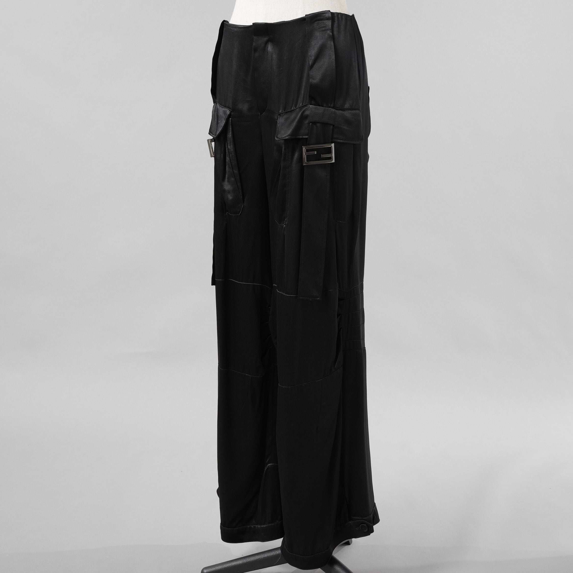FENDI フェンディ / 美品 23SS FFバゲットバックル ビスコース ロングカーゴパンツ パンツ/ FR6478 ANQ9 / size 40 (BLACK) レディース