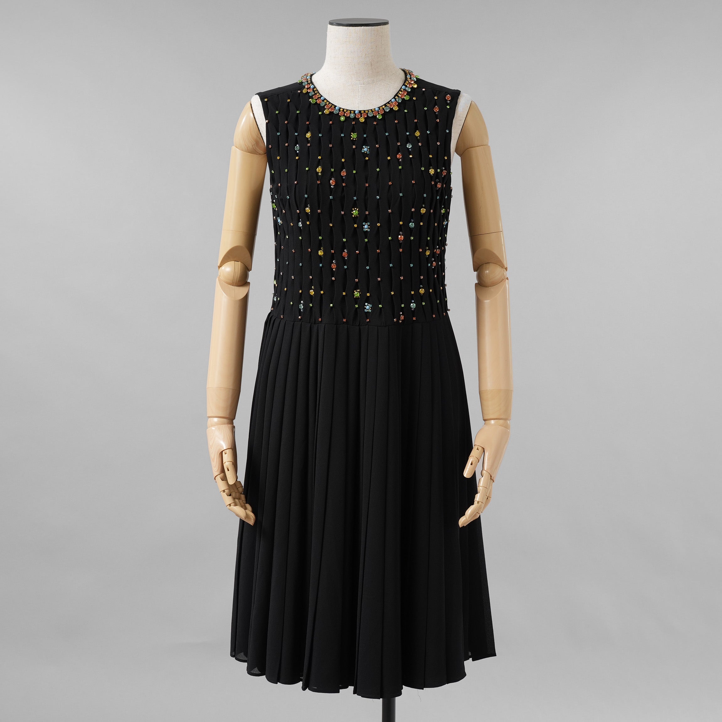 RED VALENTINO レッド ヴァレンティノ / 美品 19AW プリーツ シフォン ジュエル ドレス ワンピース / SR3VA03G 4CB / size 40 (BLACK) レディース