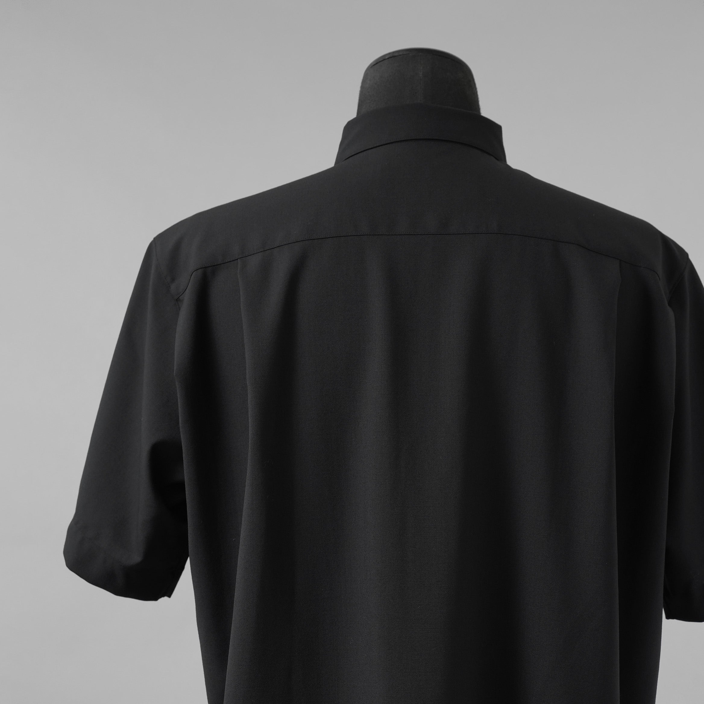 OVERCOAT オーバーコート / 25SS ウール ショートスリーブ 半袖シャツ /  S25T01S-NKWS / size M1 (BLACK)