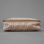 FENDI フェンディ / 美品 ズッガ柄 ポーチ トラベルポーチ バッグ / 8N0176 AHJN 2194927 / BEIGE 352192-izm