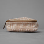 FENDI フェンディ / 美品 ズッガ柄 ポーチ トラベルポーチ バッグ / 8N0176 AHJN 2194927 / BEIGE 352192-izm