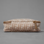 FENDI フェンディ / 美品 ズッガ柄 ポーチ トラベルポーチ バッグ / 8N0176 AHJN 2194927 / BEIGE 352192-izm