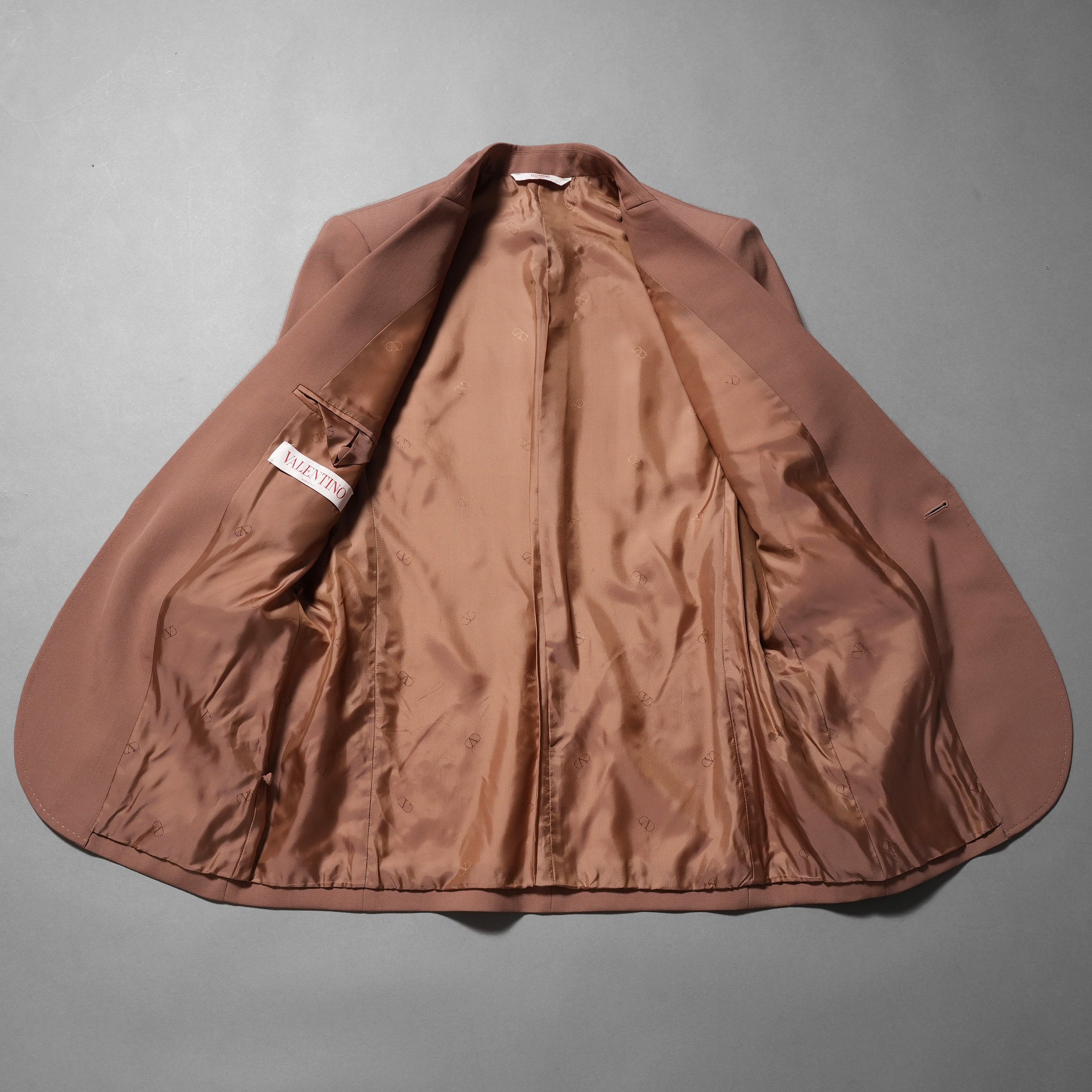 Maison Valentino ヴァレンティノ ガラヴァーニ / 美品 23SS Single-Breasted Wool Jacket Tailoring Label and Chiffon Inner Bib / シングルジャケット / 2V0CE3668EJ-LC0 / size 46 (LIGHT BROWN)