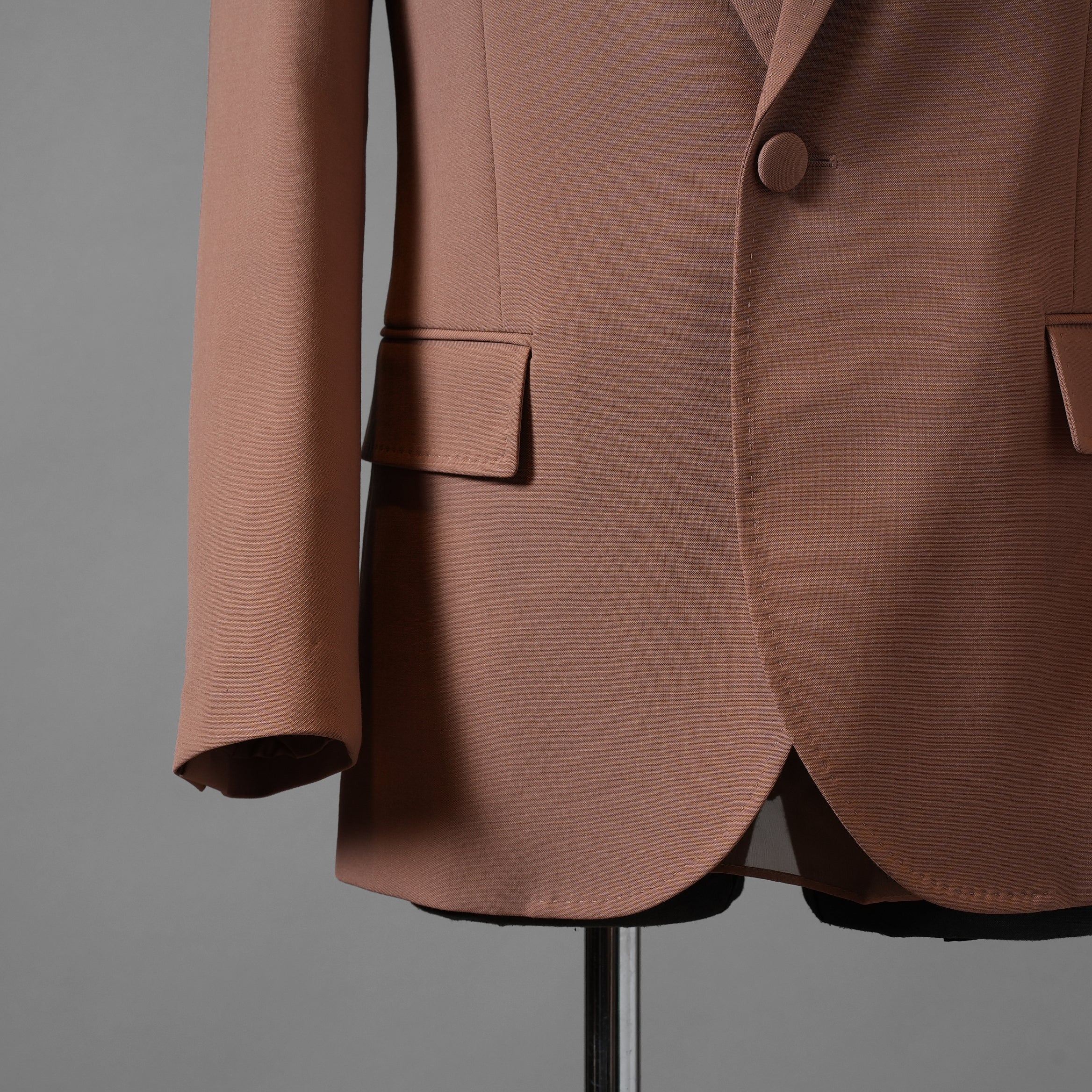 Maison Valentino ヴァレンティノ ガラヴァーニ / 美品 23SS Single-Breasted Wool Jacket Tailoring Label and Chiffon Inner Bib / シングルジャケット / 2V0CE3668EJ-LC0 / size 46 (LIGHT BROWN)
