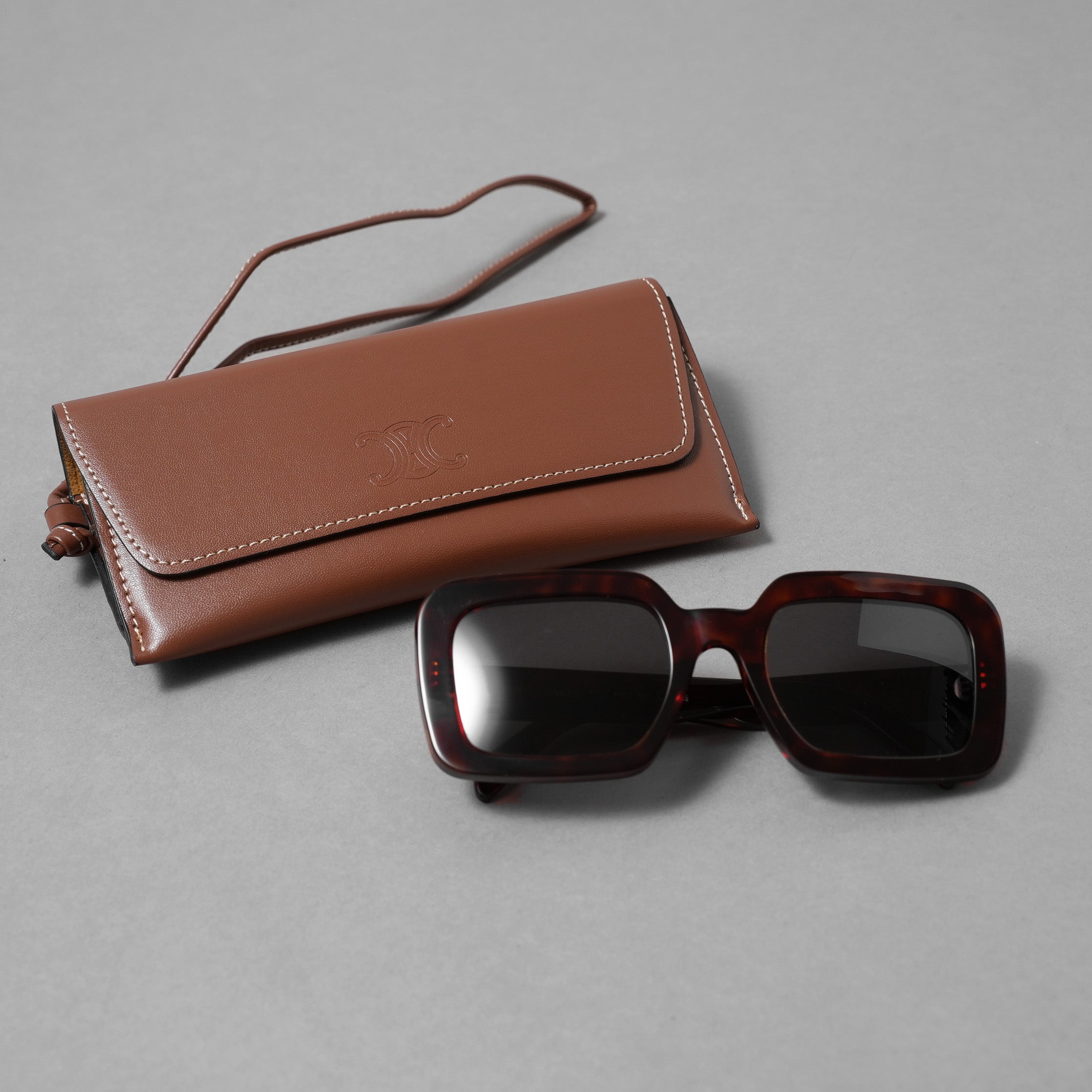 CELINE セリーヌ / 美品 24FW Triomphe トリオンフ 16 サングラス アセテート製スクエア アクセサリー / CL40304U 52A / ハバナ （べっ甲柄）レディース