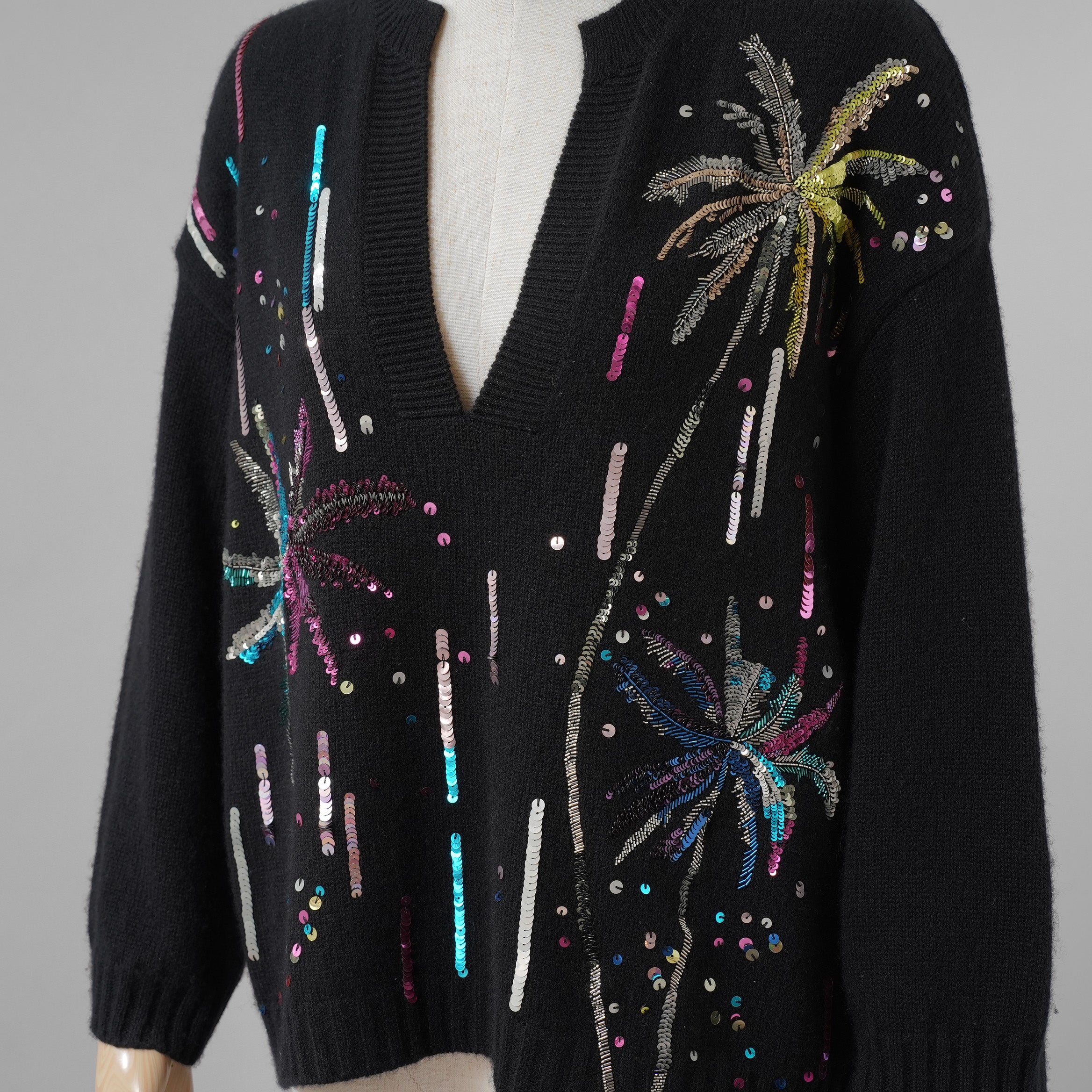 Valentino ヴァレンティノ / 美品 17年リゾートコレクション Sequin Cashmere Sweater in Nero スパンコール装飾 カシミヤ セーター  ニット / 2B3KC42U7MJ / size XS (BLACK) レディース