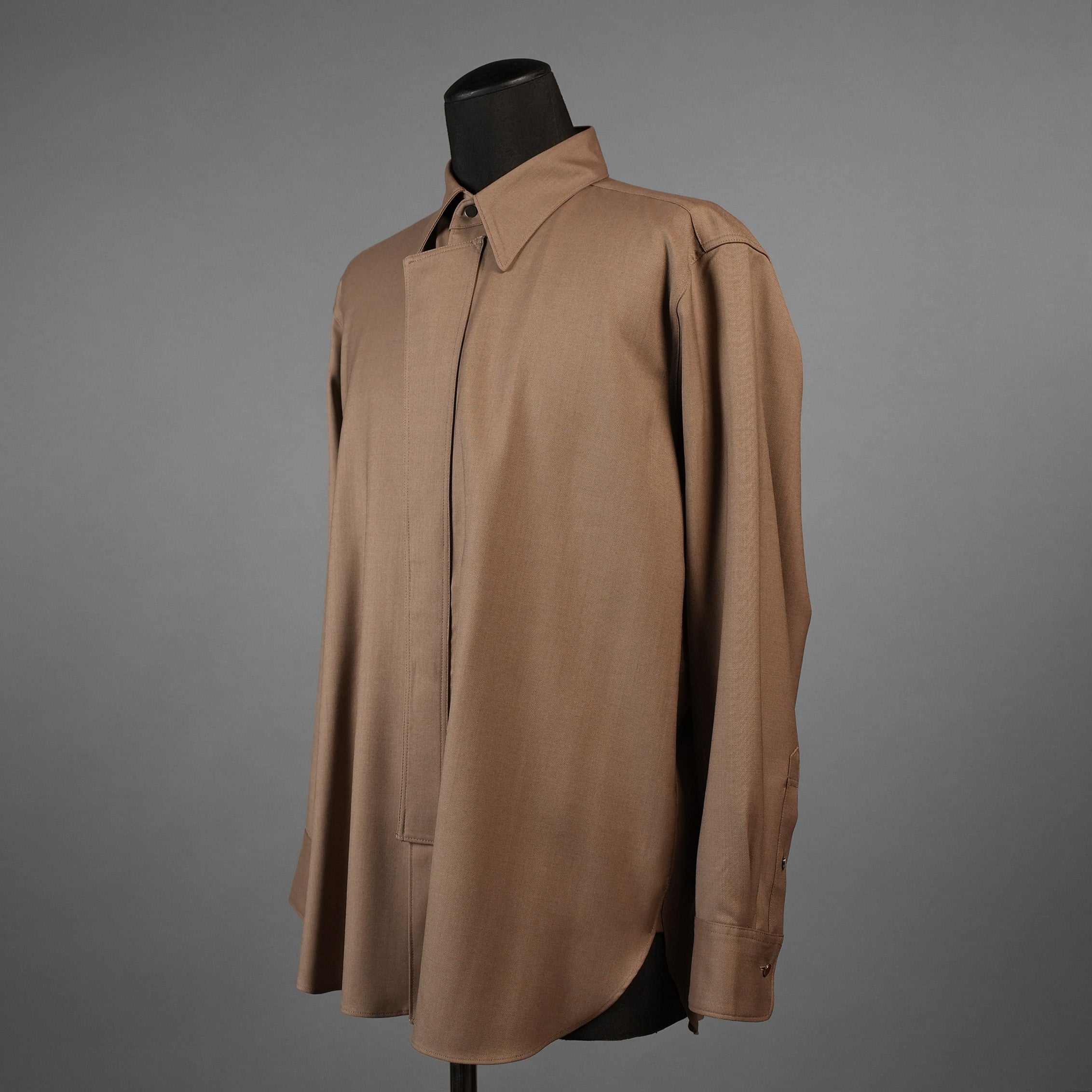 IRENISA イレニサ / 24AW 美品 ORNAMENTAL FLY FRONT SHIRT 長袖シャツ / 1H-24FW-B006-ND8 / size 2 (MOCHA BEIGE)