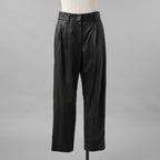 Brunello Cucinelli ブルネロクチネリ / 試着程度美品 20AW ラムスキン タックトラウザーズ テーパード レザー パンツ / M0NCAP7061 / size 38 (BLACK) レディース