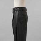 Brunello Cucinelli ブルネロクチネリ / 試着程度美品 20AW ラムスキン タックトラウザーズ テーパード レザー パンツ / M0NCAP7061 / size 38 (BLACK) レディース
