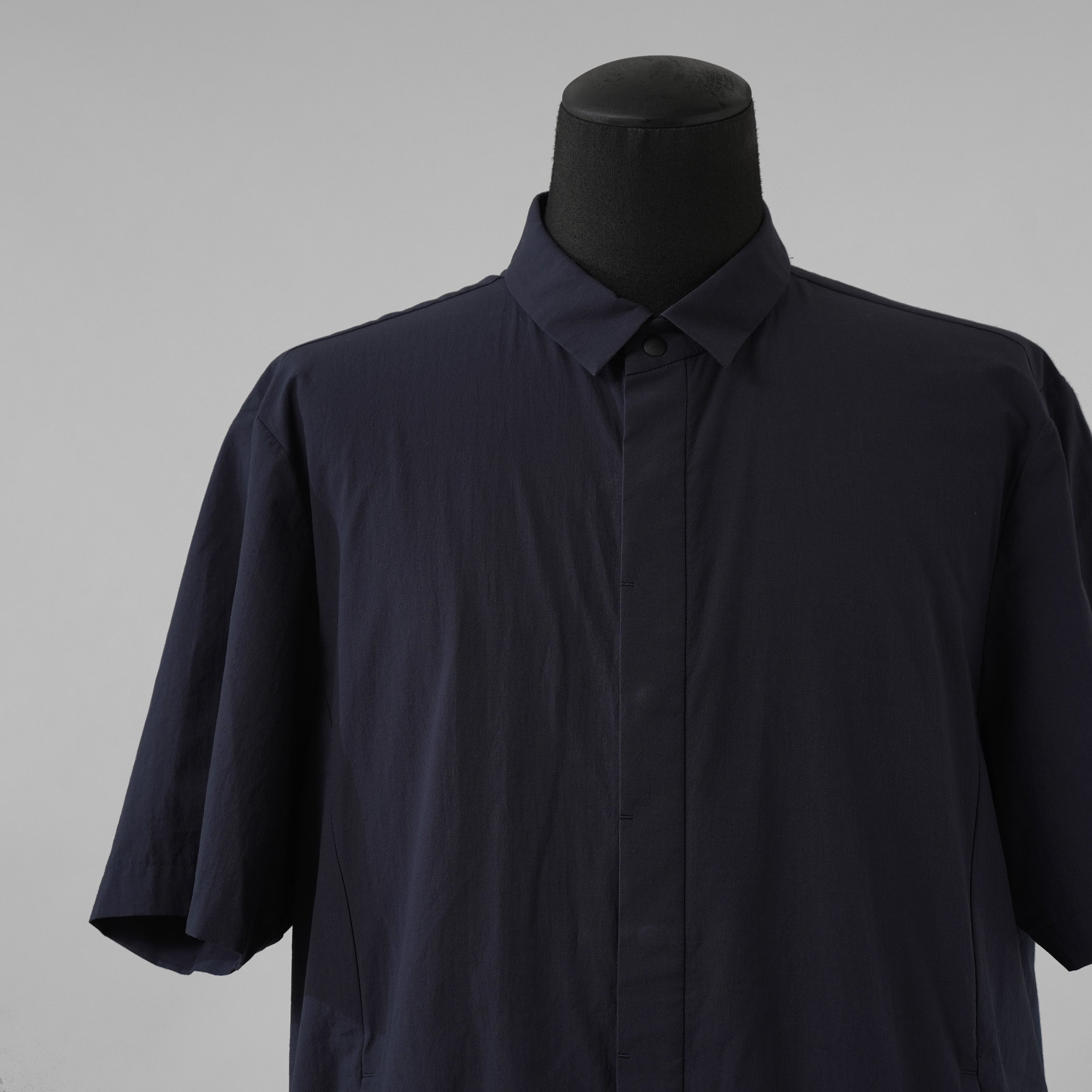 HIP by SOLIDO エイチアイピー バイ ソリード / 美品 22SS 半袖シャツ / MHSL22S0846-G / size 04 (NAVY)