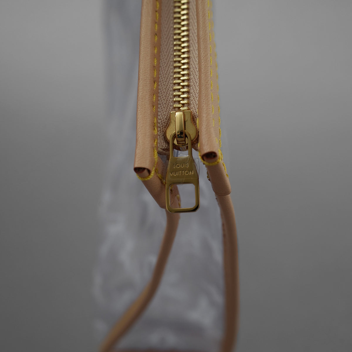 LOUIS VUITTON ルイ ヴィトン / 美品 24AW トリオ・ポッシュ・トワレ モノグラム ポーチ ３点セット バッグ アクセサリー / CRYSTAL  352201-izm