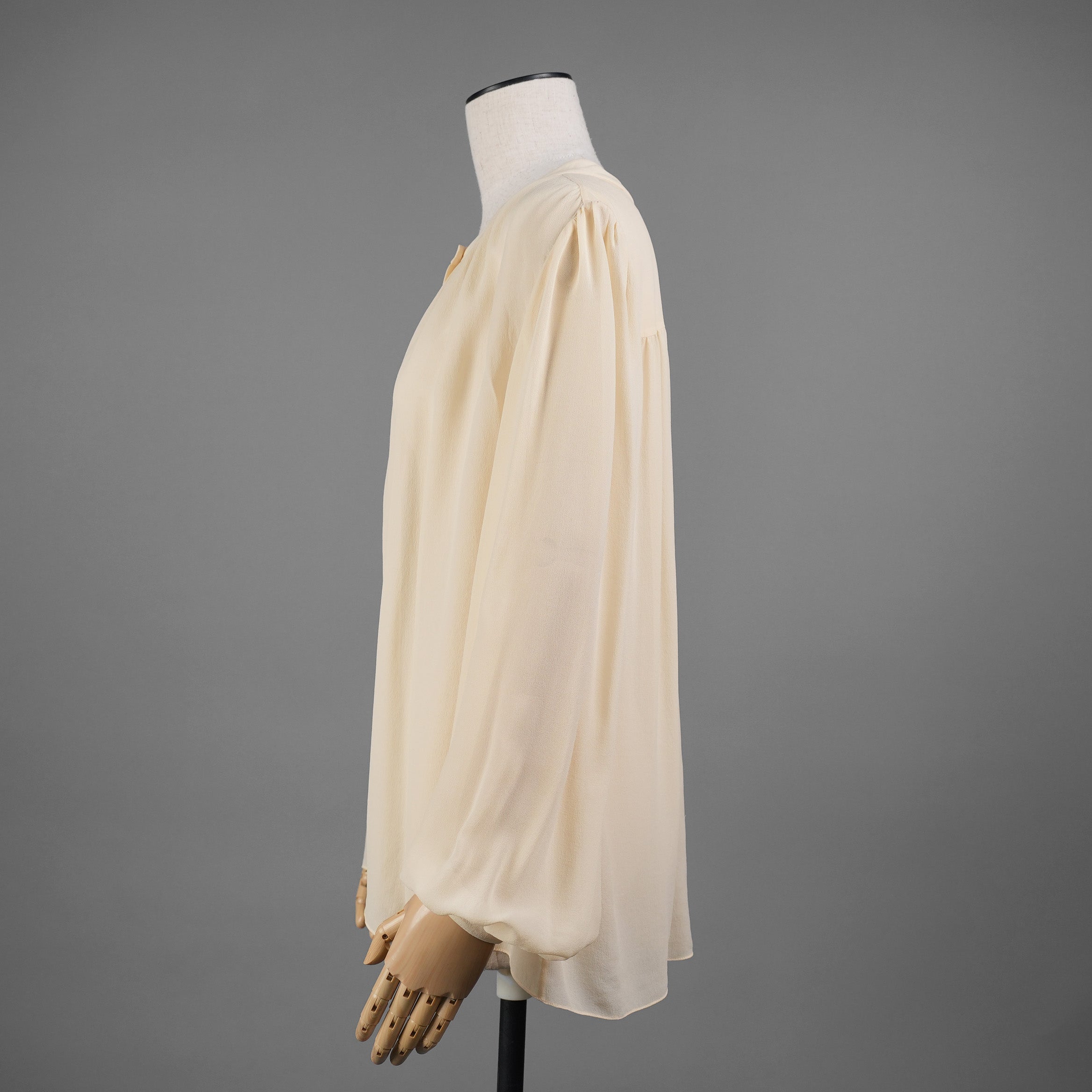 CELINE セリーヌ / 21SS 美品 Folk Tunic in Silk Georgette シルクジョーゼット チュニック / 長袖シャツ / 2B321856C / size 36 (ECRU) レディース