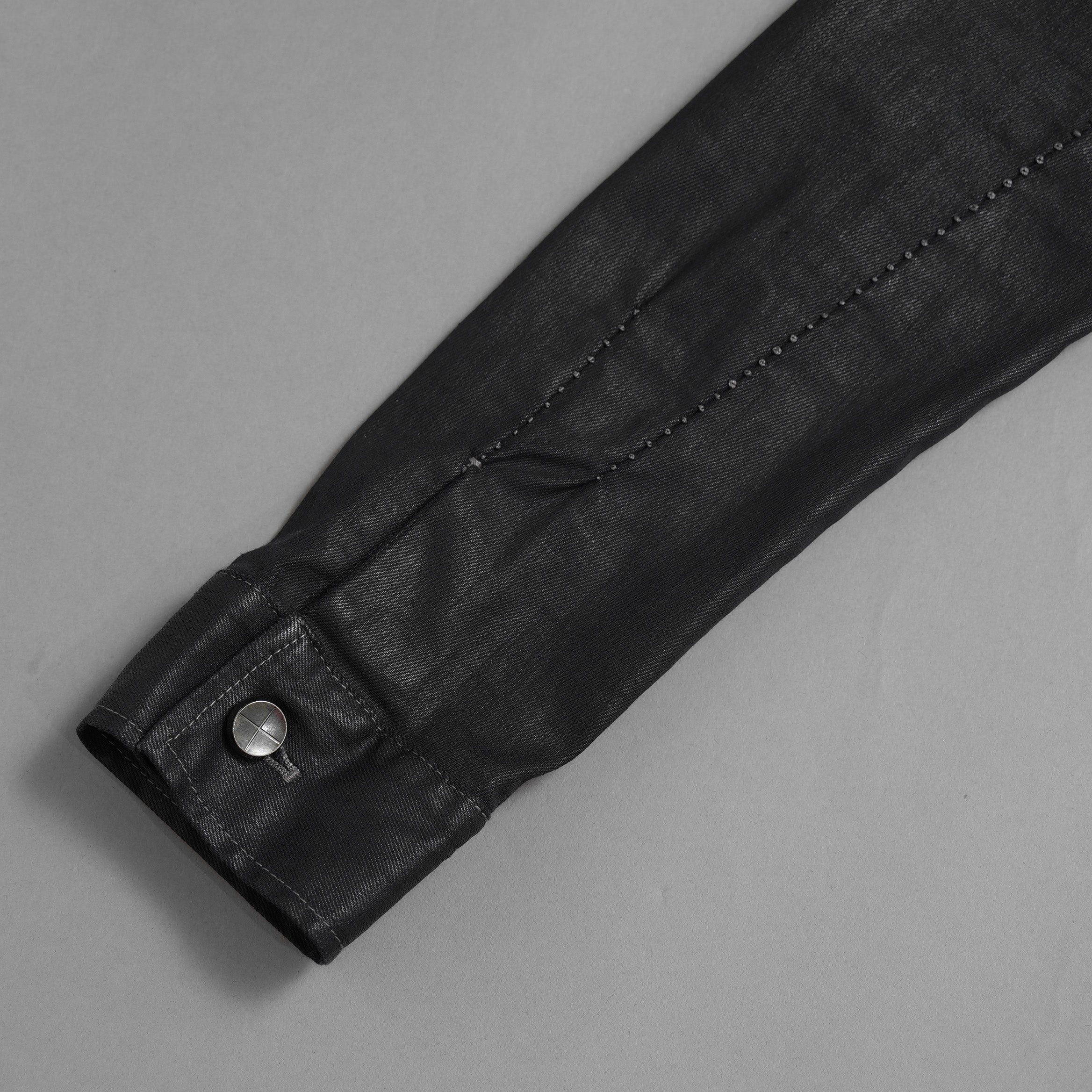 incarnation インカネーション / 美品 19SS Rubber Elastane Jean Jacket O/P Arm Unlined オーバロック ステッチ デニム ジャケット / 11882-41252 / size M (BLACK)