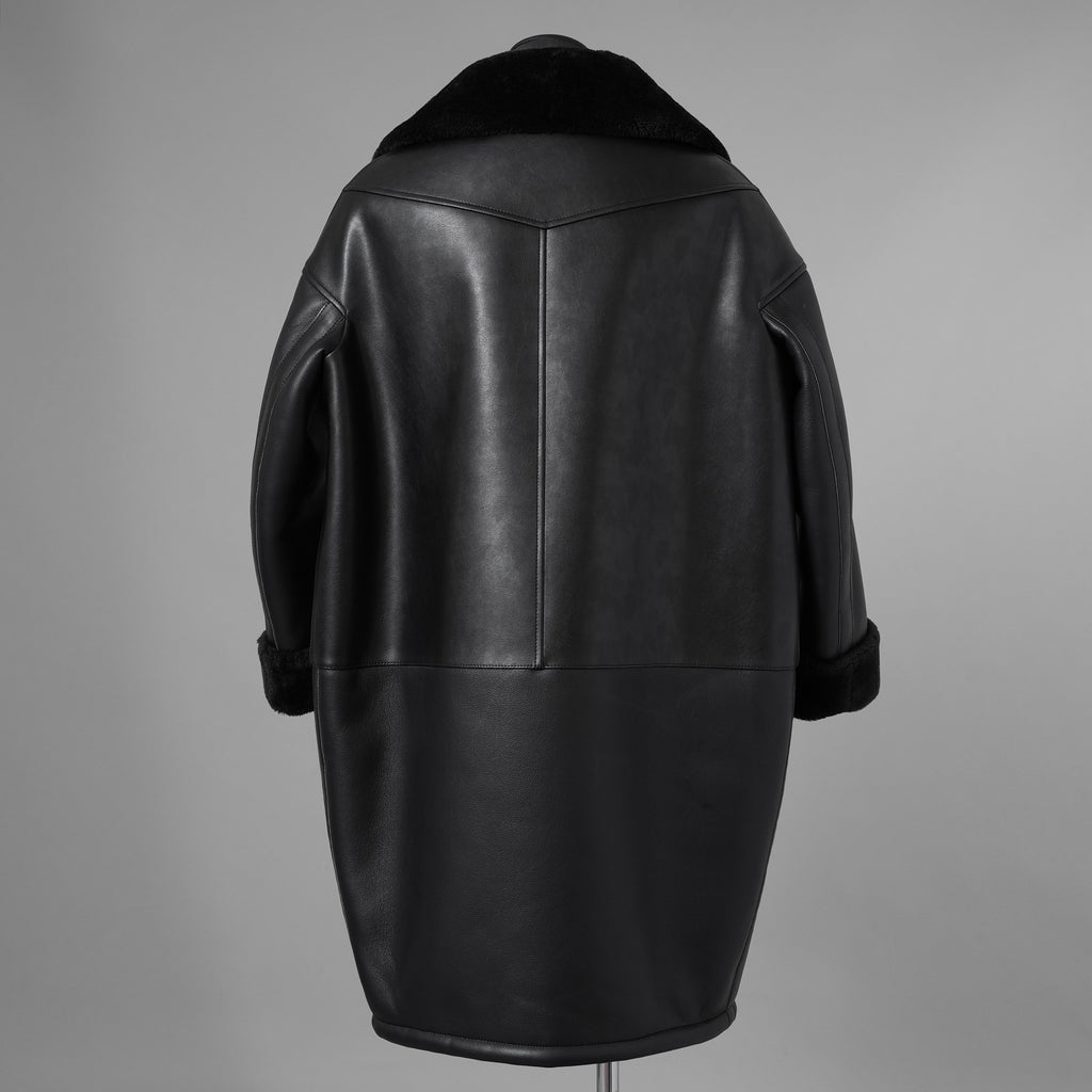 JUNYA WATANABE ジュンヤワタナベ / 25AW COMME des GARÇONS コムデギャルソン オーバーサイズ フェイクレザー ムートン コート / JP-C004 / size L (BLACK) ユニセックス 352210-in-ue