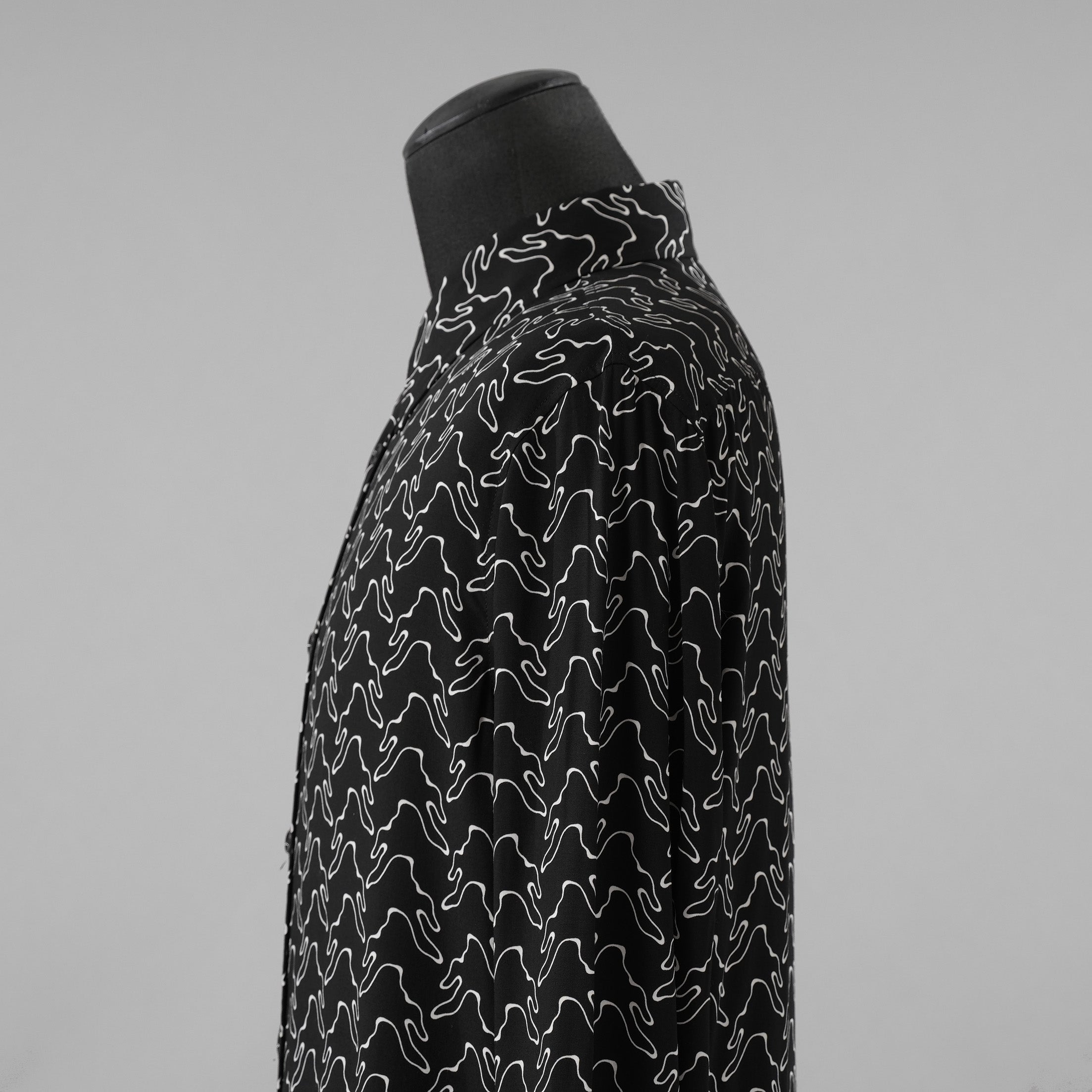 CELINE セリーヌ / 美品 23SS エディ期 ゴーストプリントシャツ 長袖シャツ / 2C813977R / size 39 (BLACK)