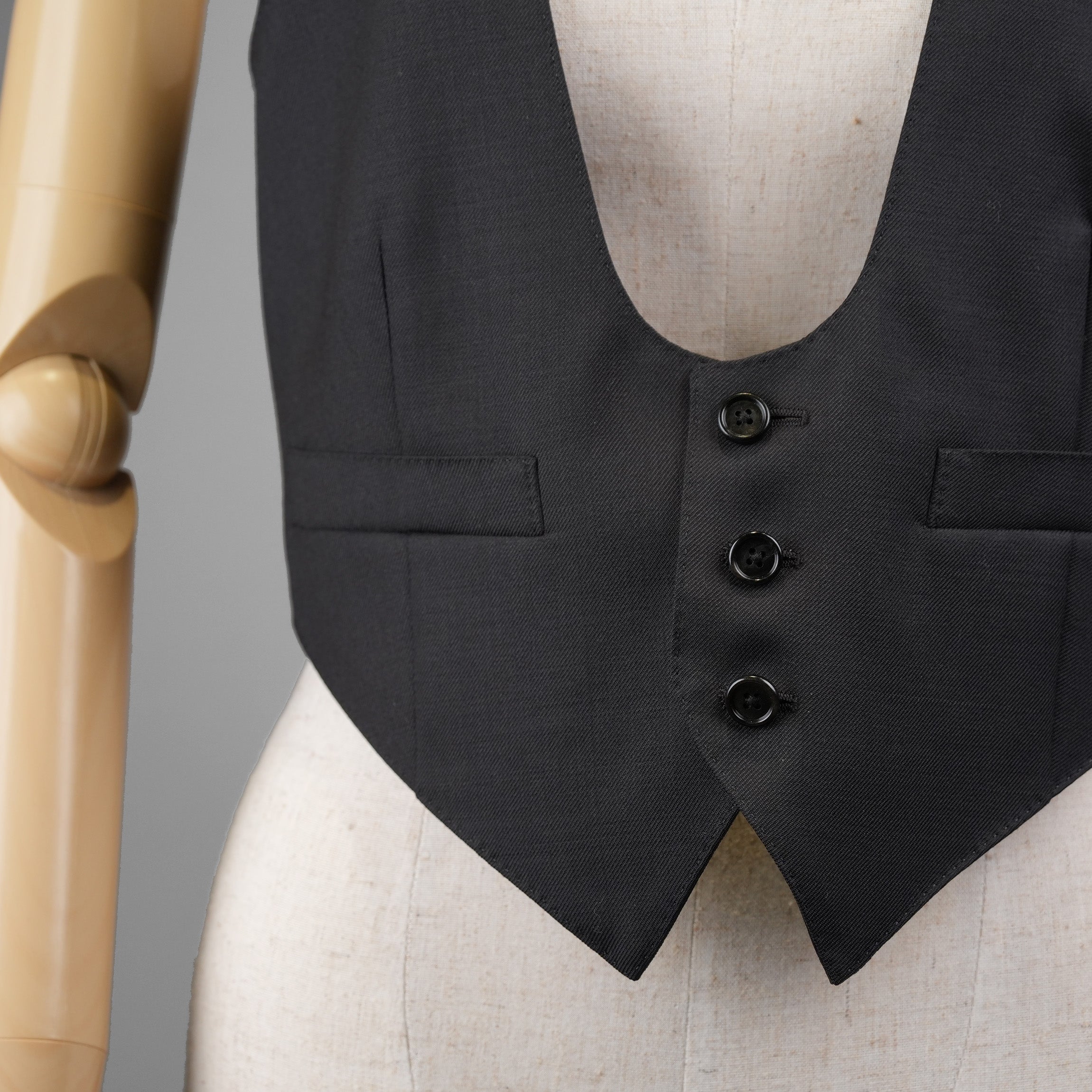 CELINE セリーヌ / 20AW ウールギャバジン Uネック ボタンフロント ベスト ジレ / 21044673D / size 36 (BLACK) レディース