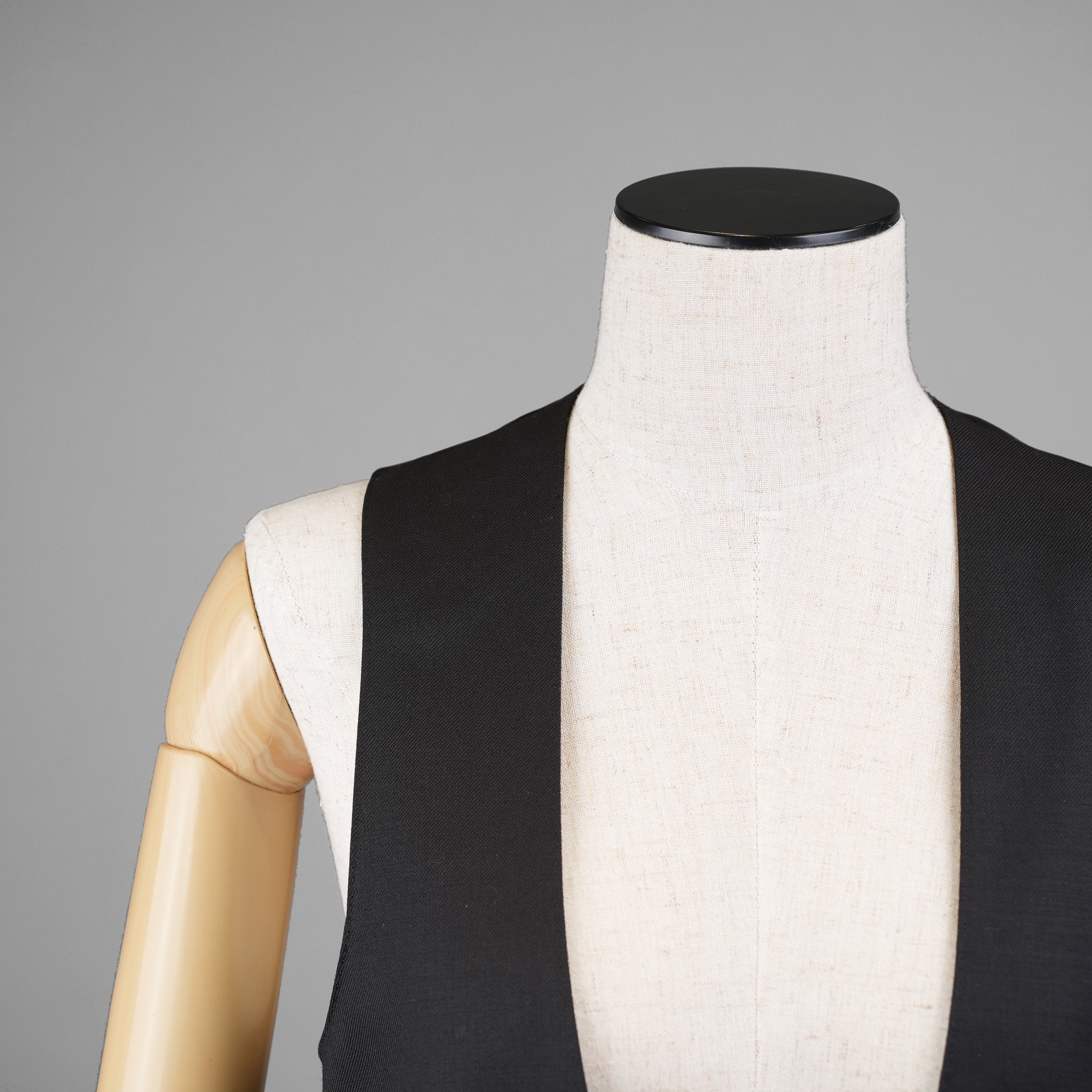 CELINE セリーヌ / 20AW ウールギャバジン Uネック ボタンフロント ベスト ジレ / 21044673D / size 36 (BLACK) レディース