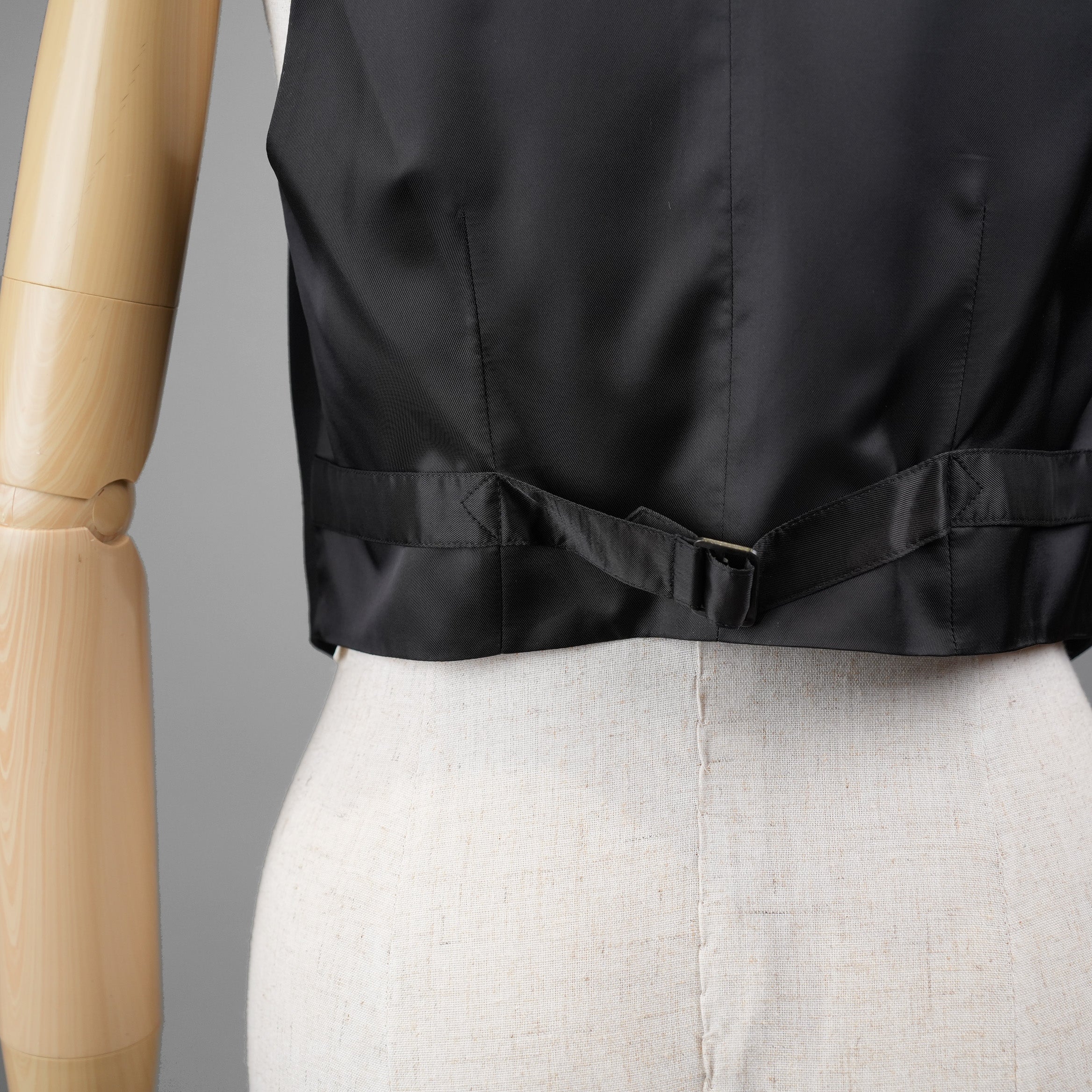 CELINE セリーヌ / 20AW ウールギャバジン Uネック ボタンフロント ベスト ジレ / 21044673D / size 36 (BLACK) レディース