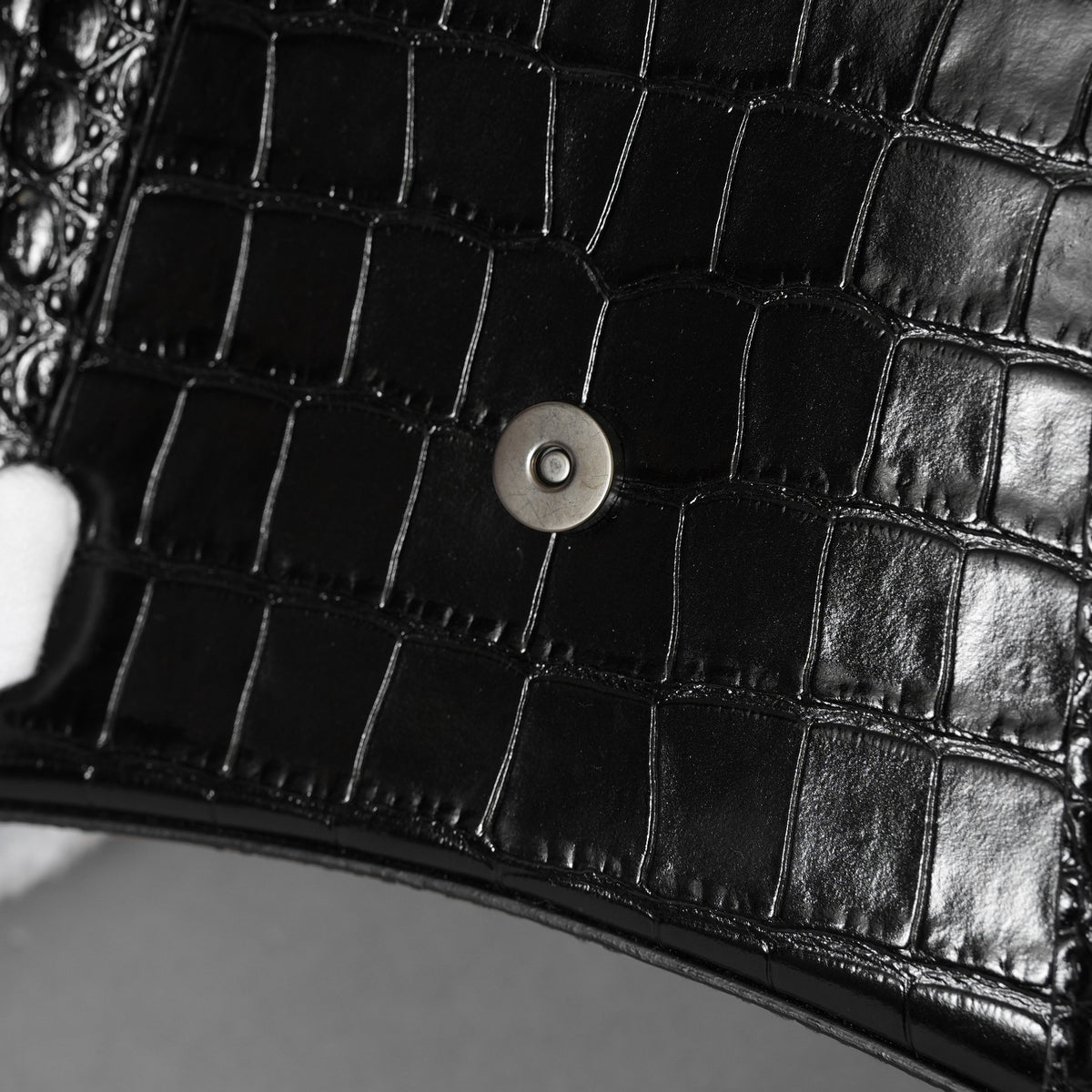 BALENCIAGA バレンシアガ / 美品 アワーグラス Hourglass クロコダイル型押し ショルダーバッグ ハンド バッグ / サイズ S (BLACK) レディース アクセサリー 352207-izm