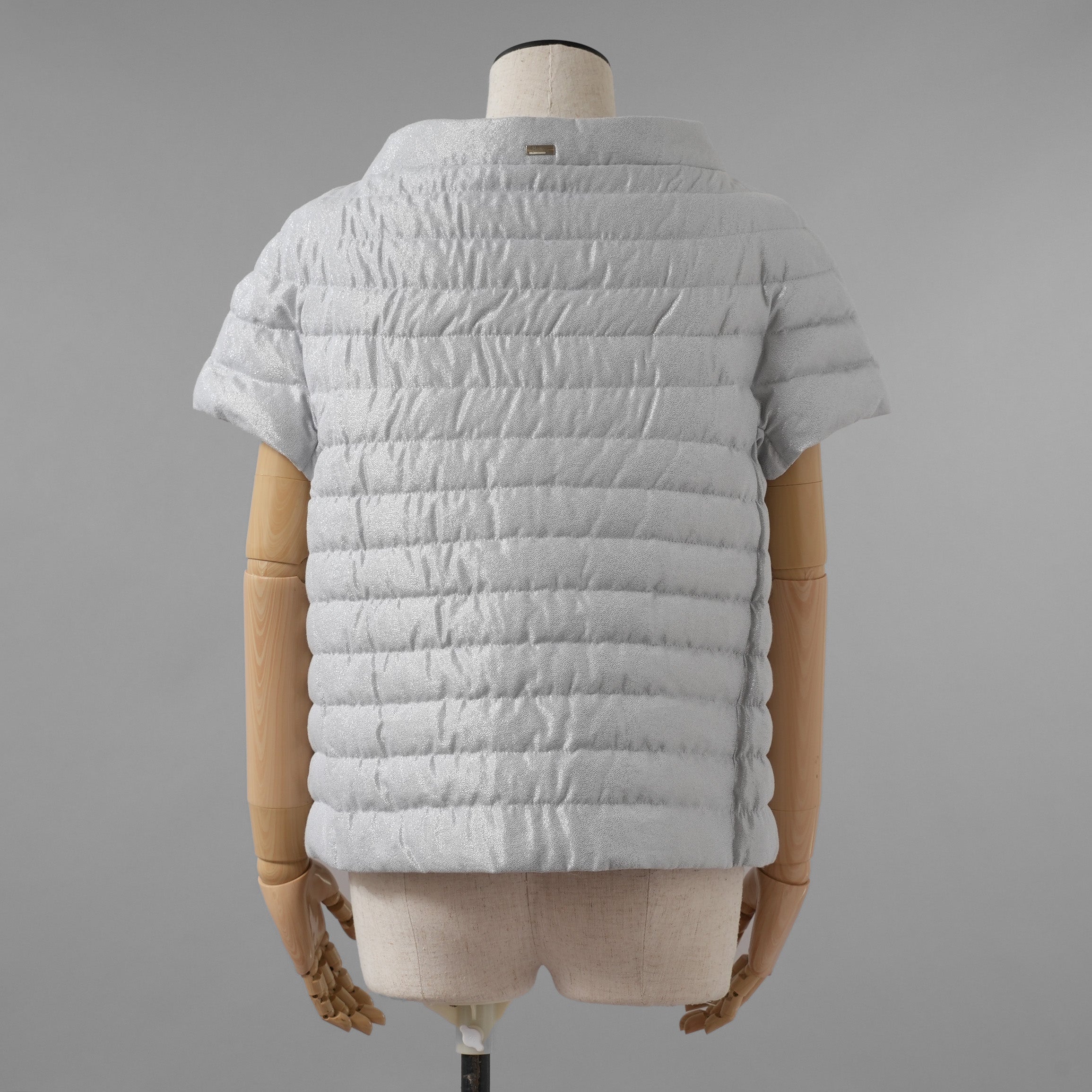 HERNO ヘルノ / 美品 22AW ICONICO EMILIA イコニコ エミリア ダウン ジャケット 半袖 / PI001879D -12614-9409 / size 42 (GRAY) レディース