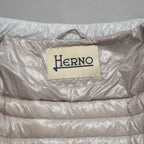 HERNO ヘルノ / 美品 22AW ICONICO EMILIA イコニコ エミリア ダウン ジャケット 半袖 / PI001879D -12614-9409 / size 42 (GRAY) レディース