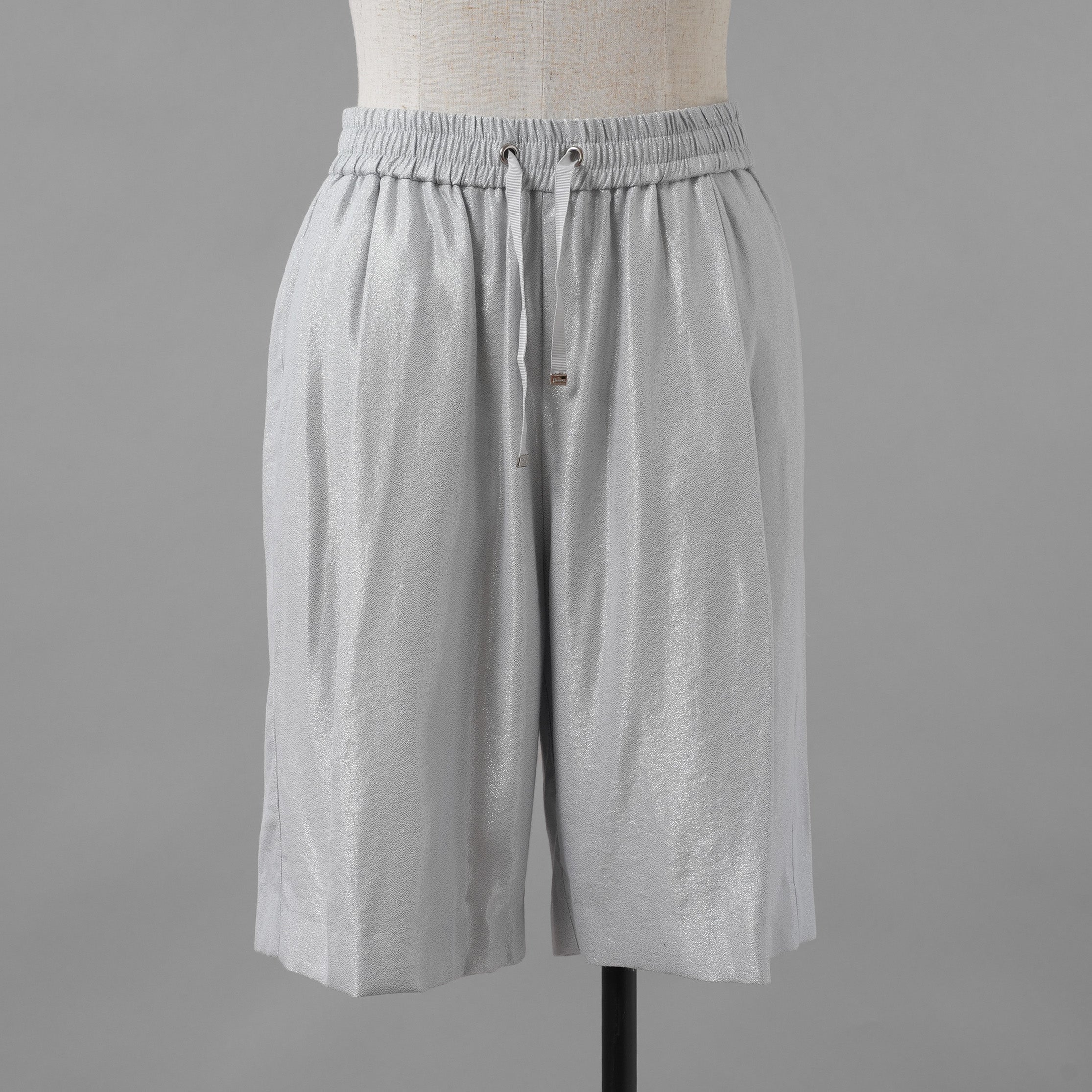 HERNO ヘルノ / 美品 24SS サテン ドローストリングショートパンツ パンツ / PI001879D -12614-9409 / size 40 (GRAY) レディース