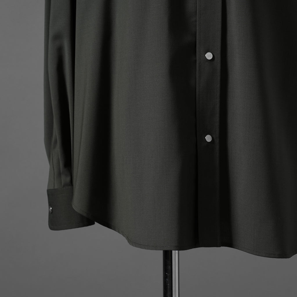 FENDI フェンディ / 24AW 美品 ロゴボタン ミリタリー ウールシャツ / 長袖シャツ / FW1319A5CH / size 48 (OLIVE GREEN)