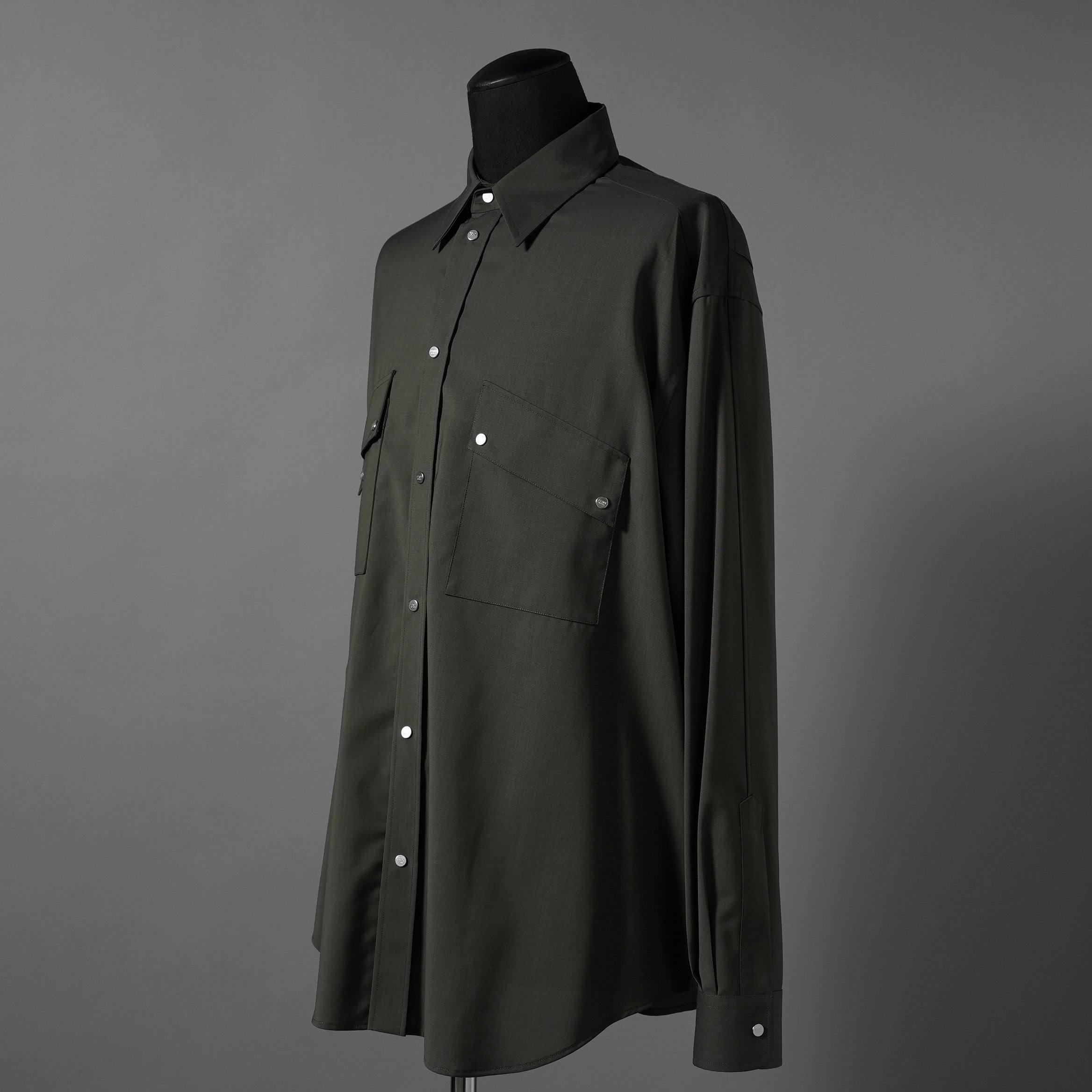 FENDI フェンディ / 24AW 美品 ロゴボタン ミリタリー ウールシャツ / 長袖シャツ / FW1319A5CH / size 48 (OLIVE GREEN)