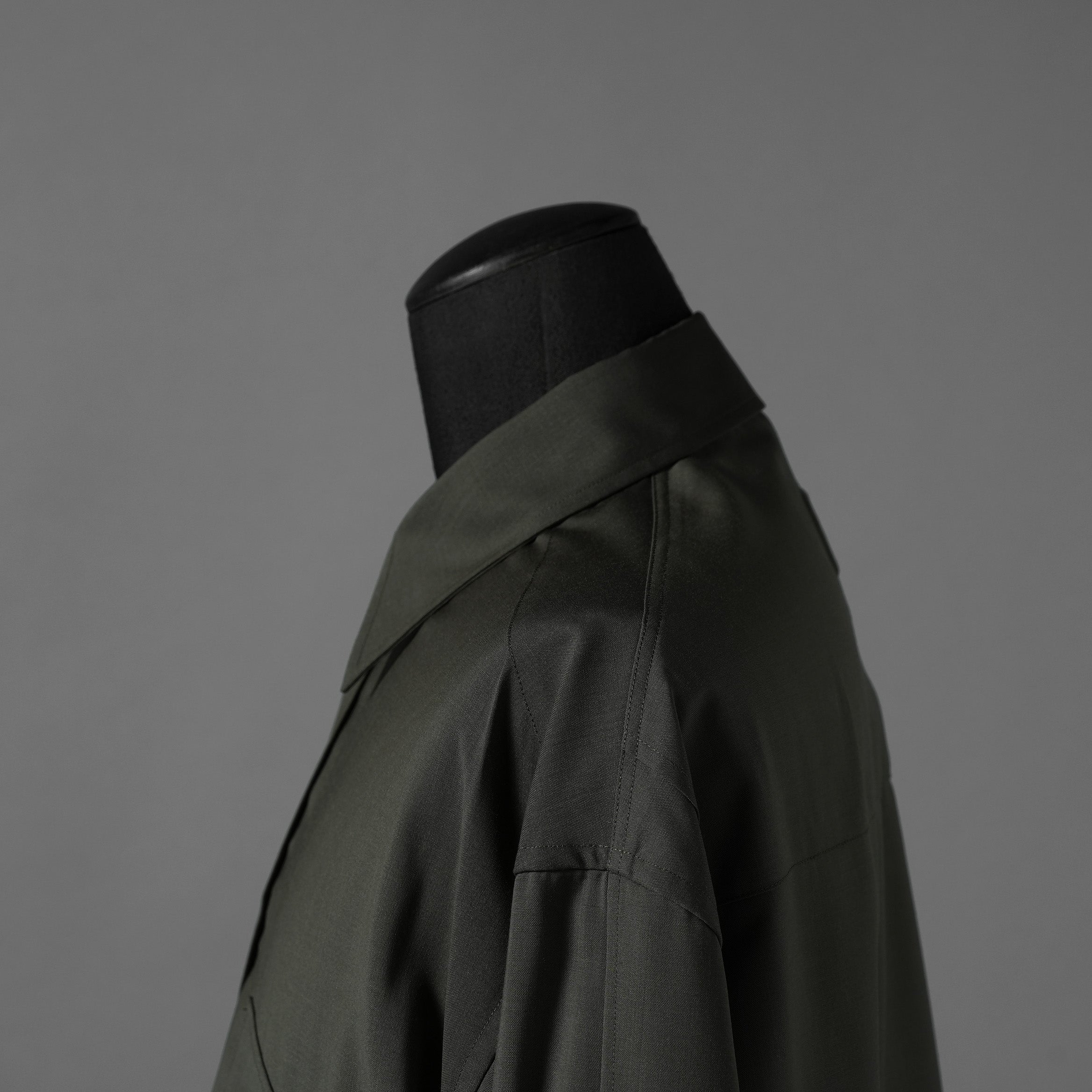 FENDI フェンディ / 24AW 美品 ロゴボタン ミリタリー ウールシャツ / 長袖シャツ / FW1319A5CH / size 48 (OLIVE GREEN)