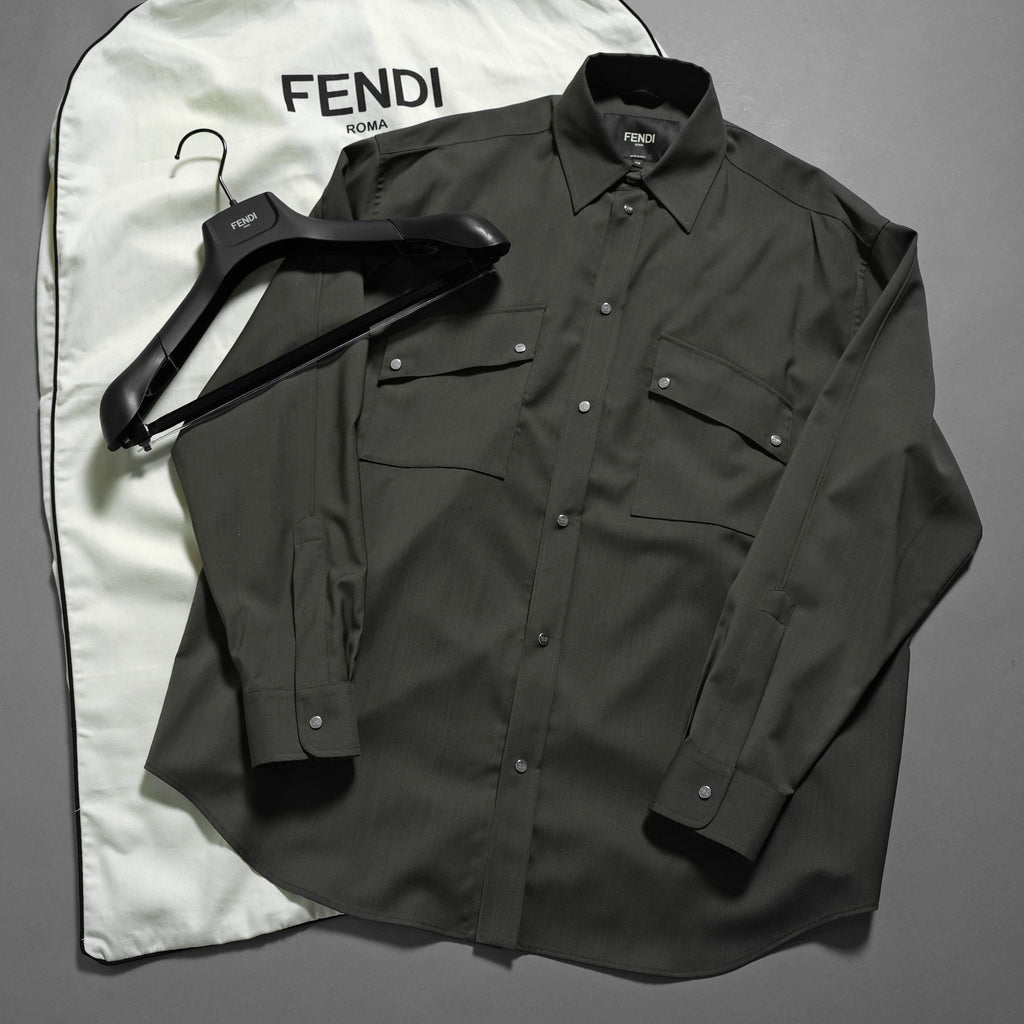 FENDI フェンディ / 24AW 美品 ロゴボタン ミリタリー ウールシャツ / 長袖シャツ / FW1319A5CH / size 48 (OLIVE GREEN)